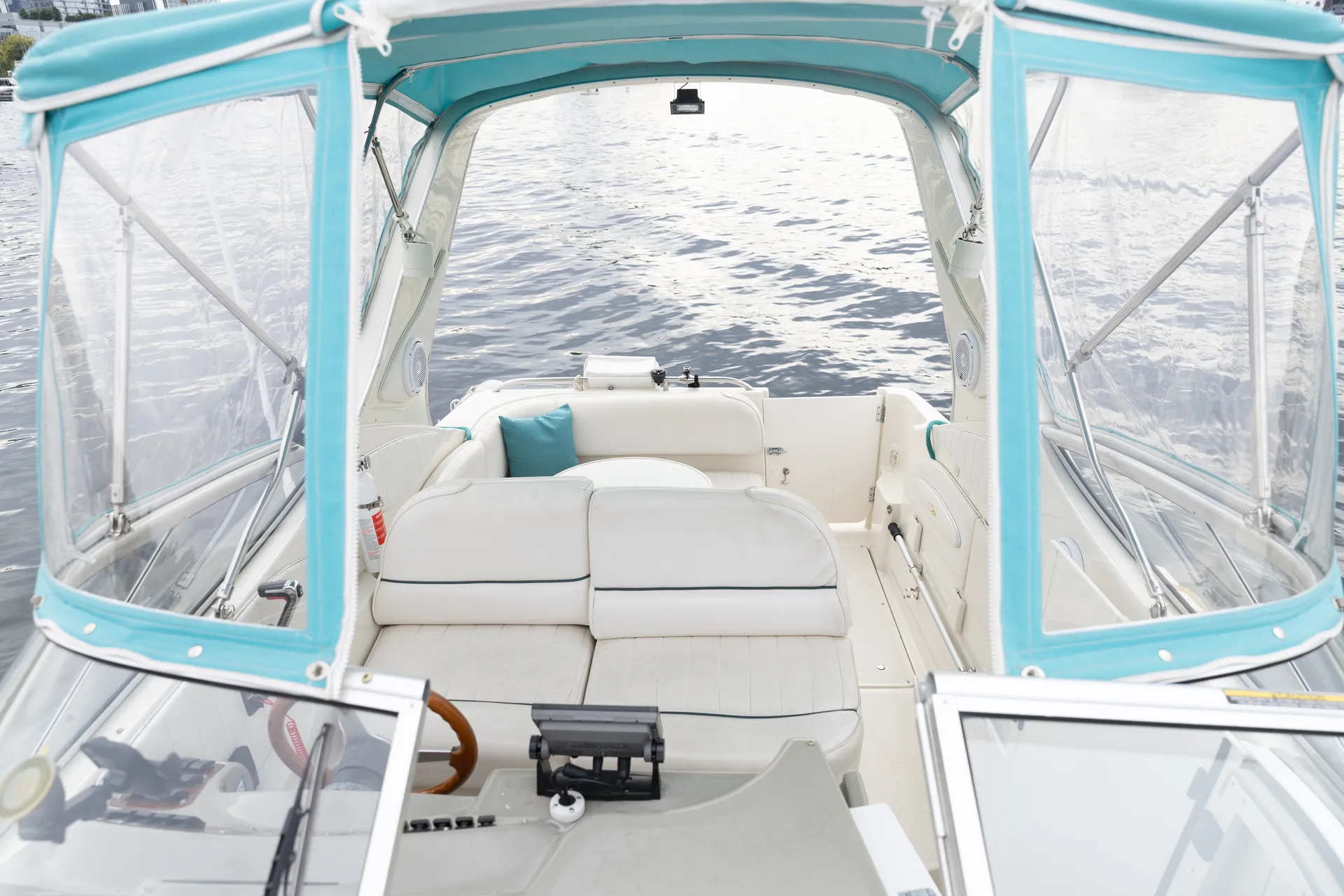 CruisetoLakeWAfromSLU🧭 29’🛥️Toilet💩✅ Enclosure☔️😎 ✅⚓️✅ ⛽️OnMyTime✅