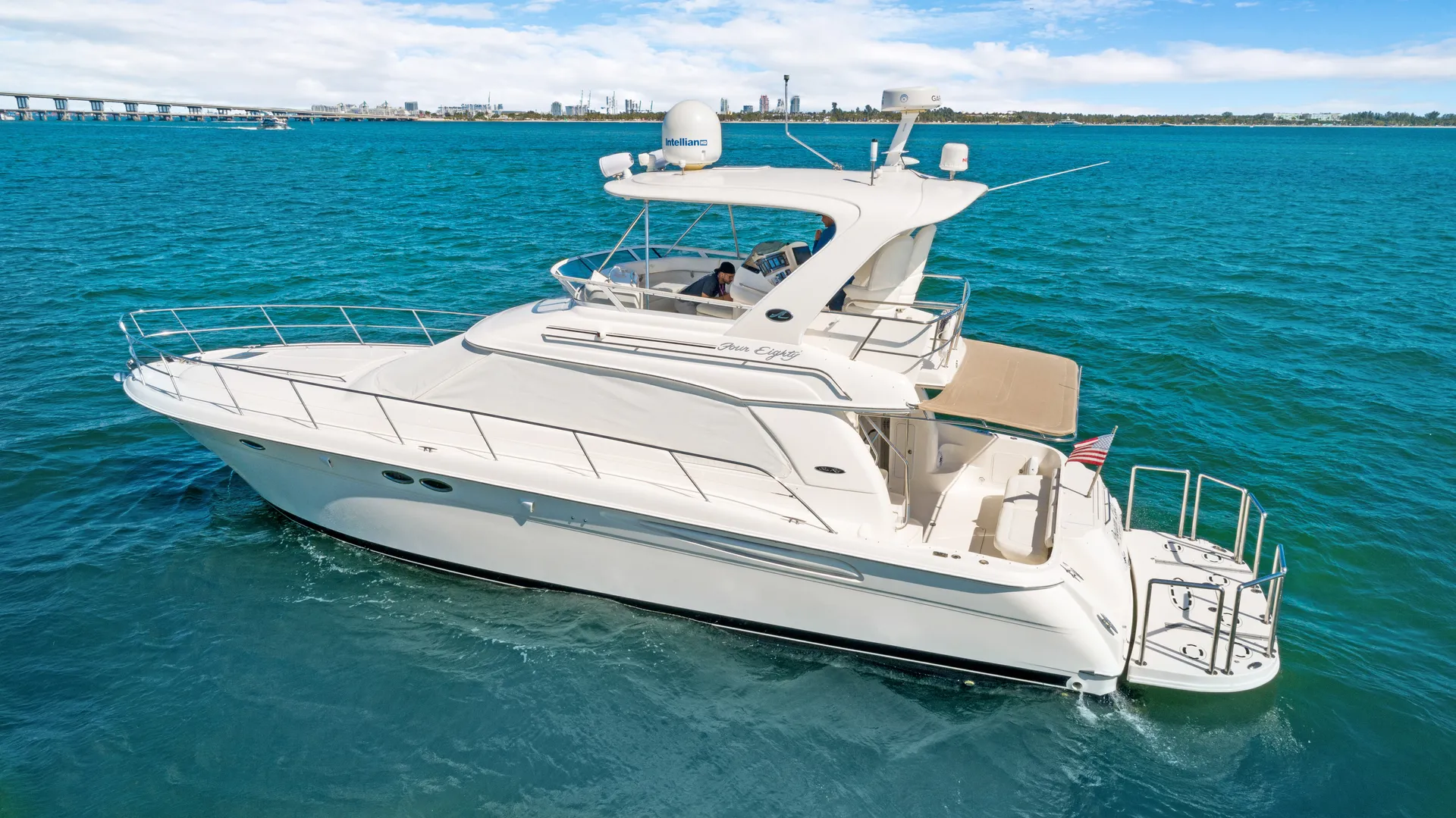 Sea Ray Boats 560 Sedan Bridge in Miami, FL — photo 10