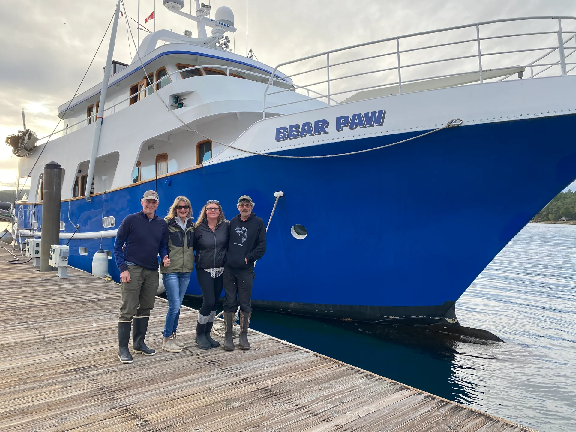 90’ Expedition yacht touring San Juan Islands and beyond! 