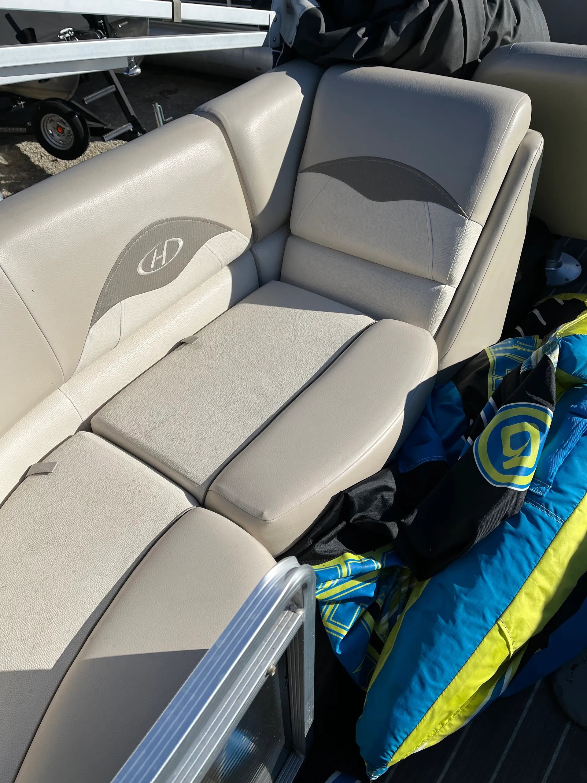 HARRIS FLOTEBOTE 220 CRUISER CX W/115ELPT 4-S in Harmony, IN — photo 9