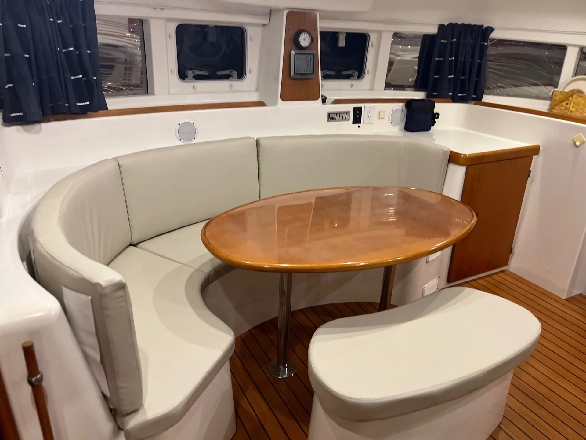 Cruise the Potomac on a Lagoon 380 Catamaran