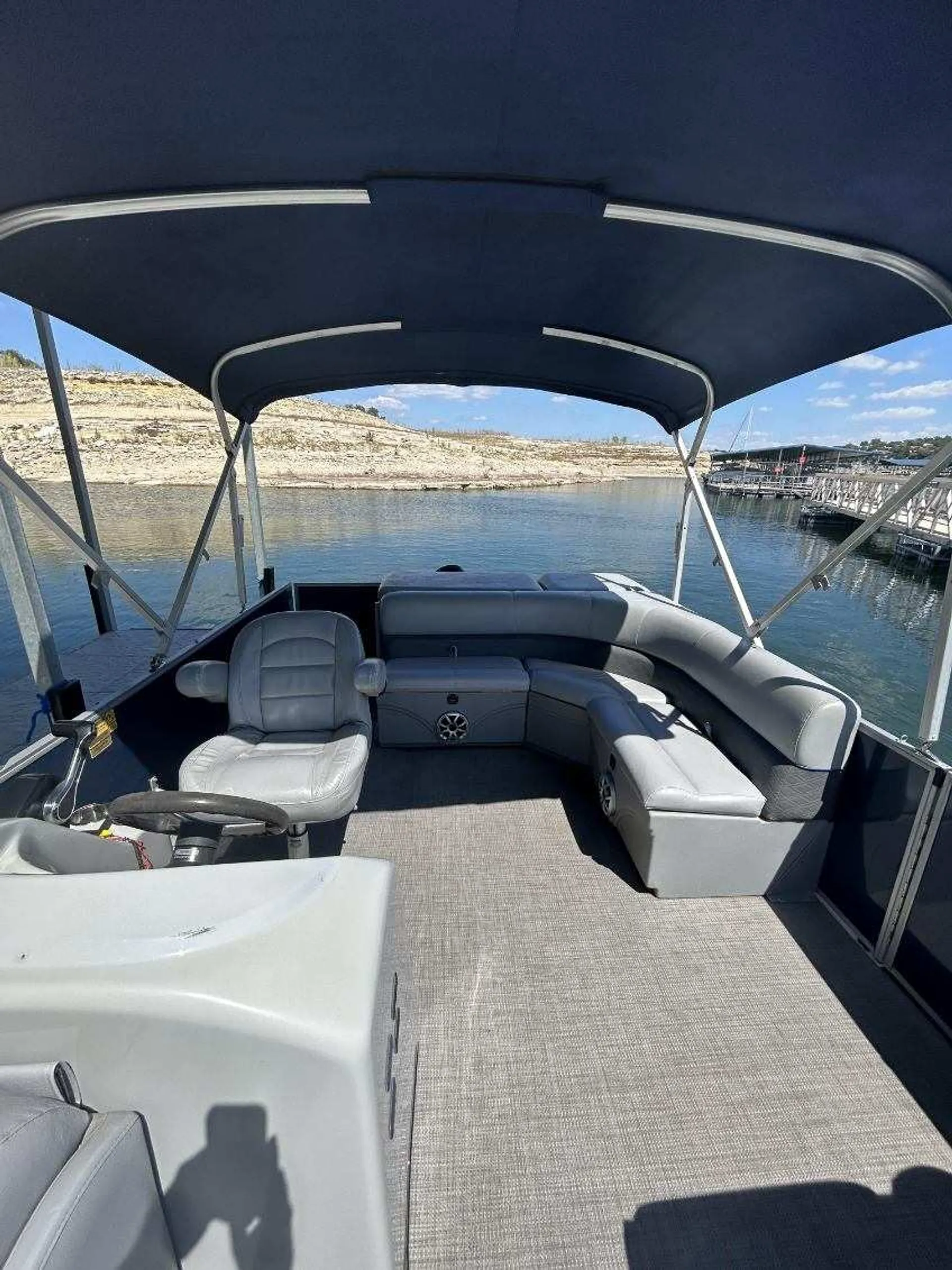 (2 of 6) Bennington S22 Pontoon in Point Venture!