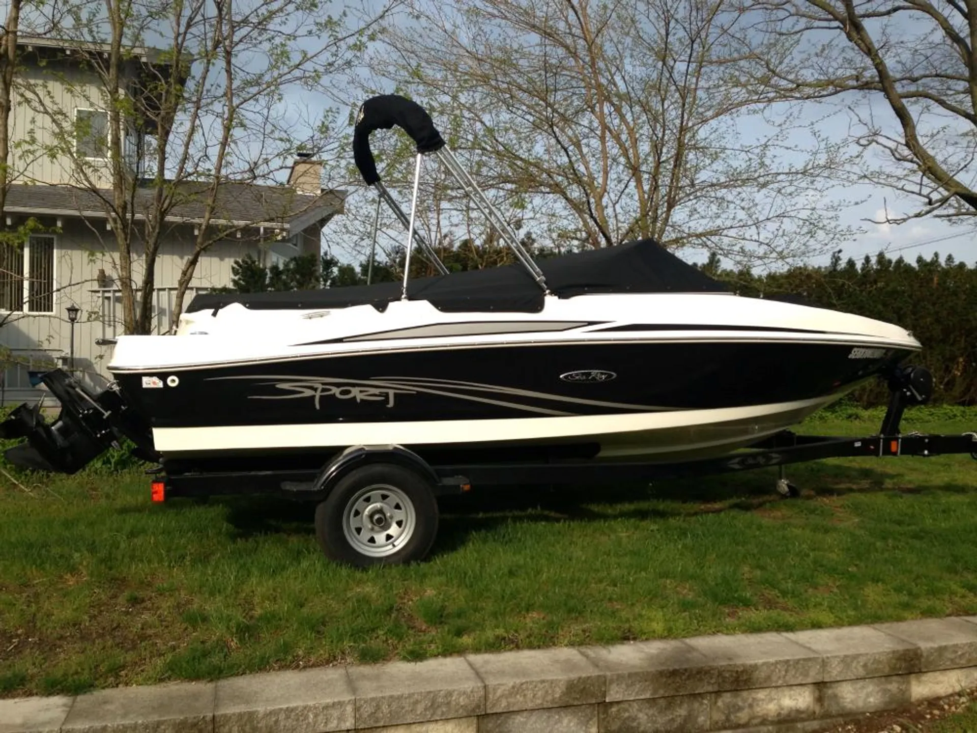 SeaRay on the Galien (available with airbnb only!)