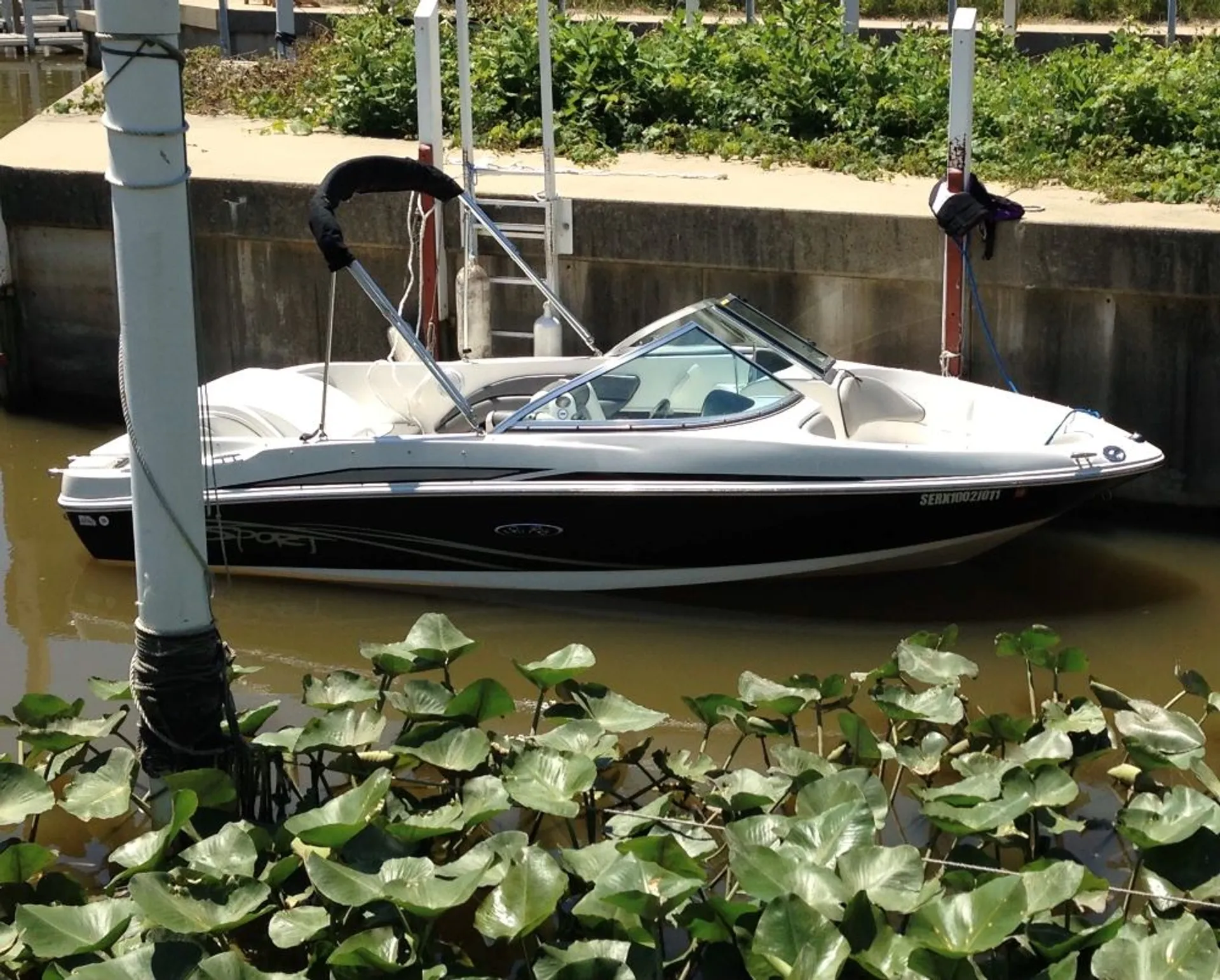 SeaRay on the Galien (available with airbnb only!)