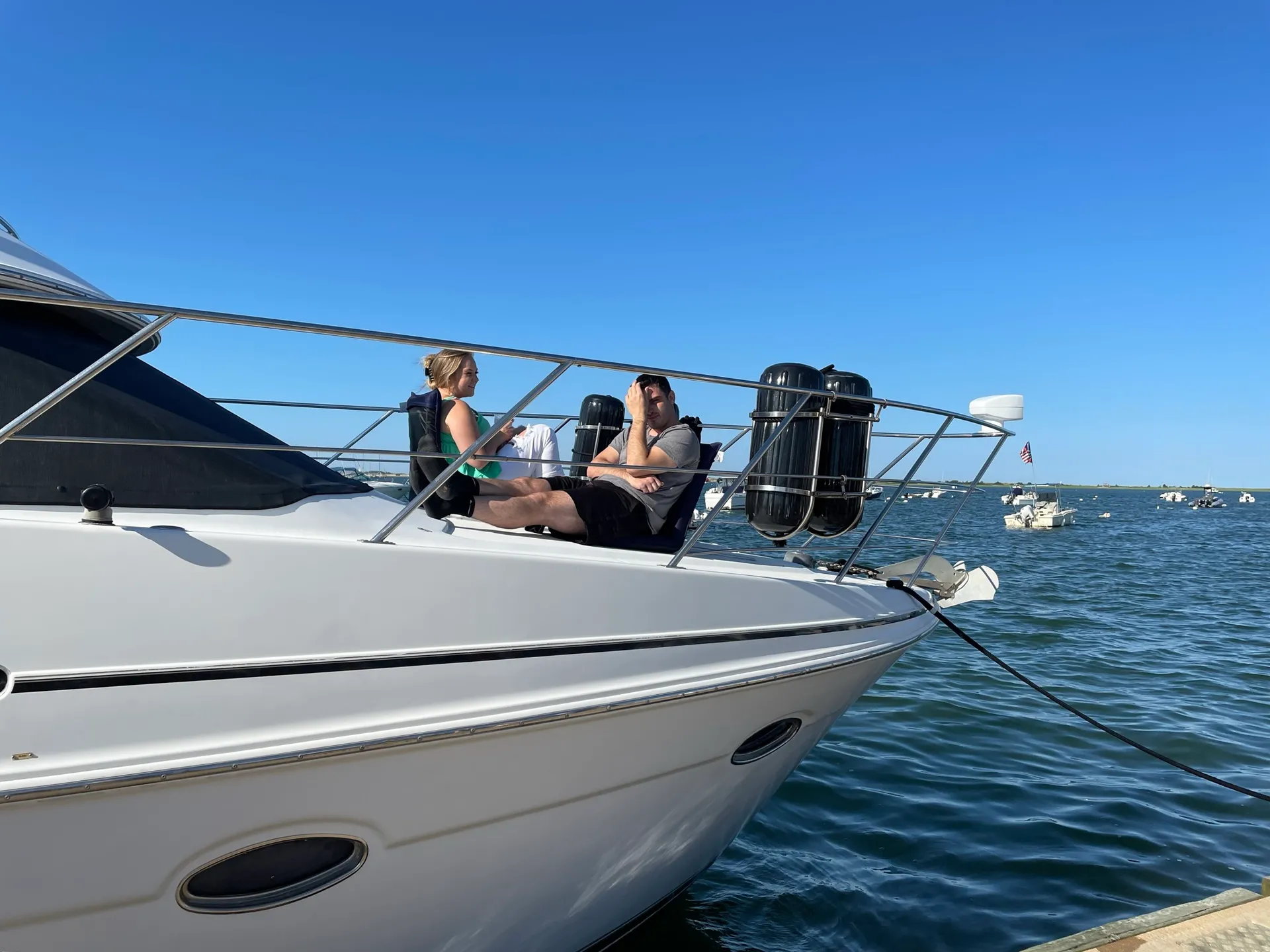 Carver Yachts 396 Motor Yacht in East Greenwich, RI — photo 5