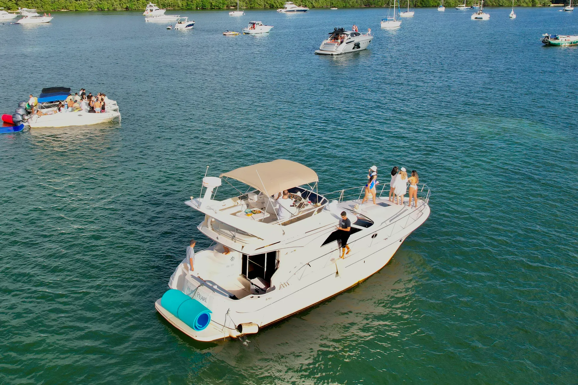 Sea Ray Boats 400 Sedan Bridge in Miami, FL — photo 9