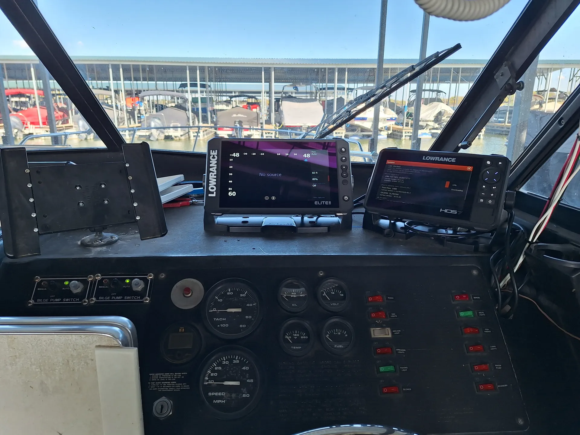 Cruise or Fish w/ Captain. Full Cabin, Heat, A/C, Private Restroom