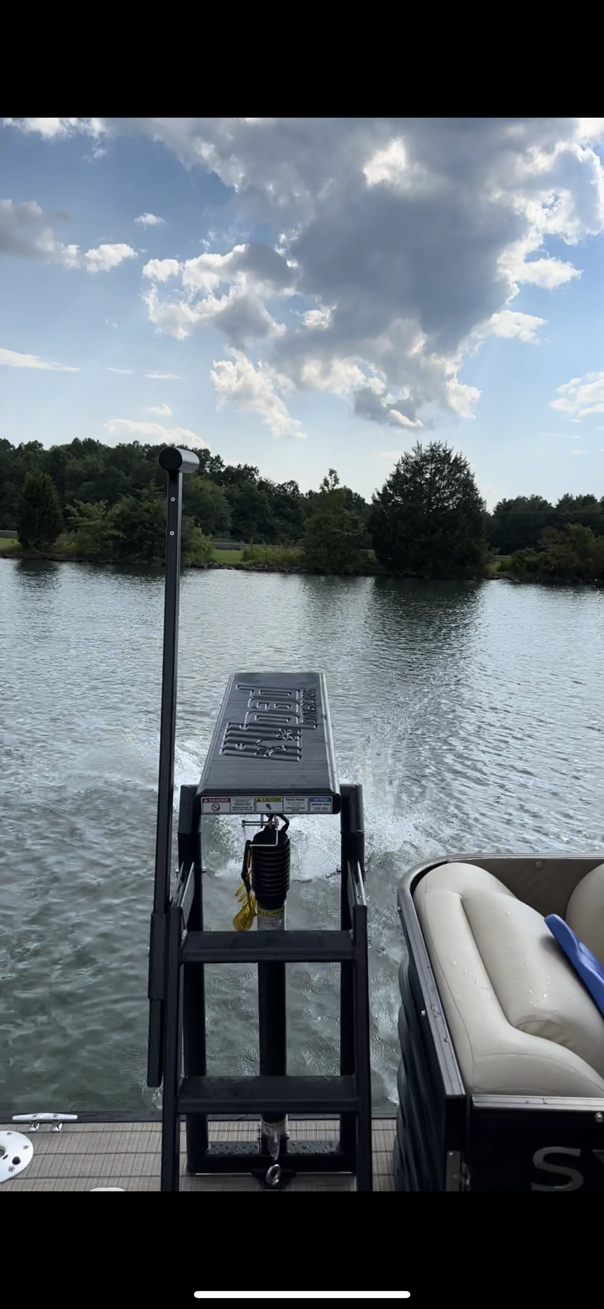 SYLVAN MARINE 8522 MIRAGE PARTY FISH in Maryville, TN — photo 7