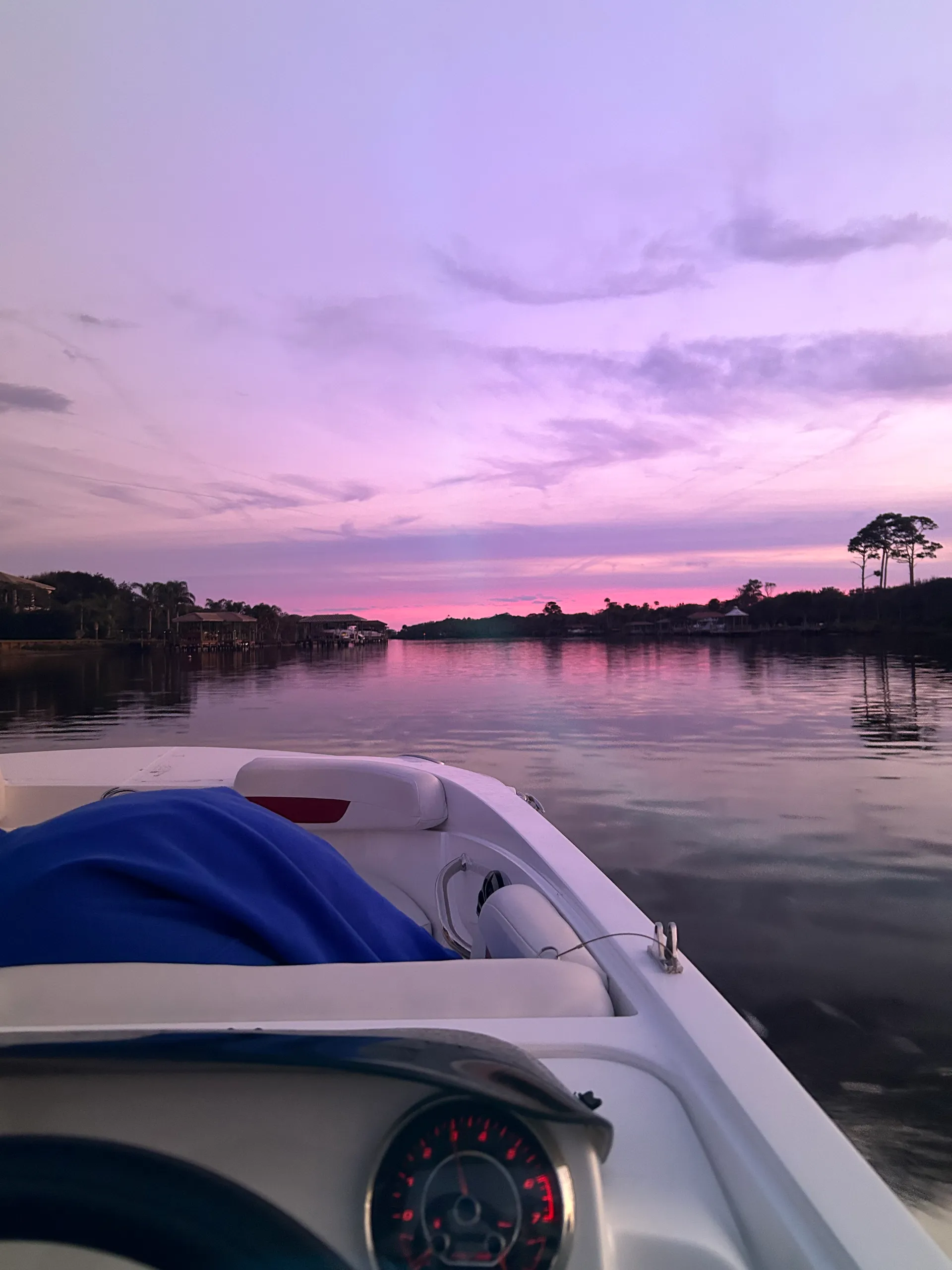 St Augustine and Palm Coast   Seats 9 comfortably, Free Fuel