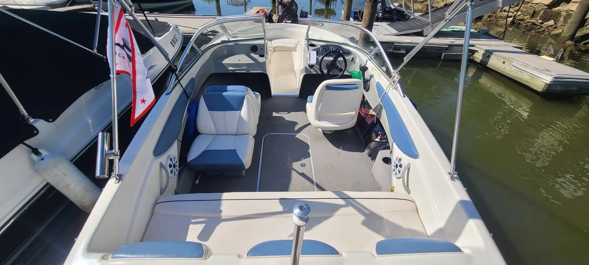 Your Aquatic Escape: Bayliner 180 | Fast, Fun & Ready to Cruise!