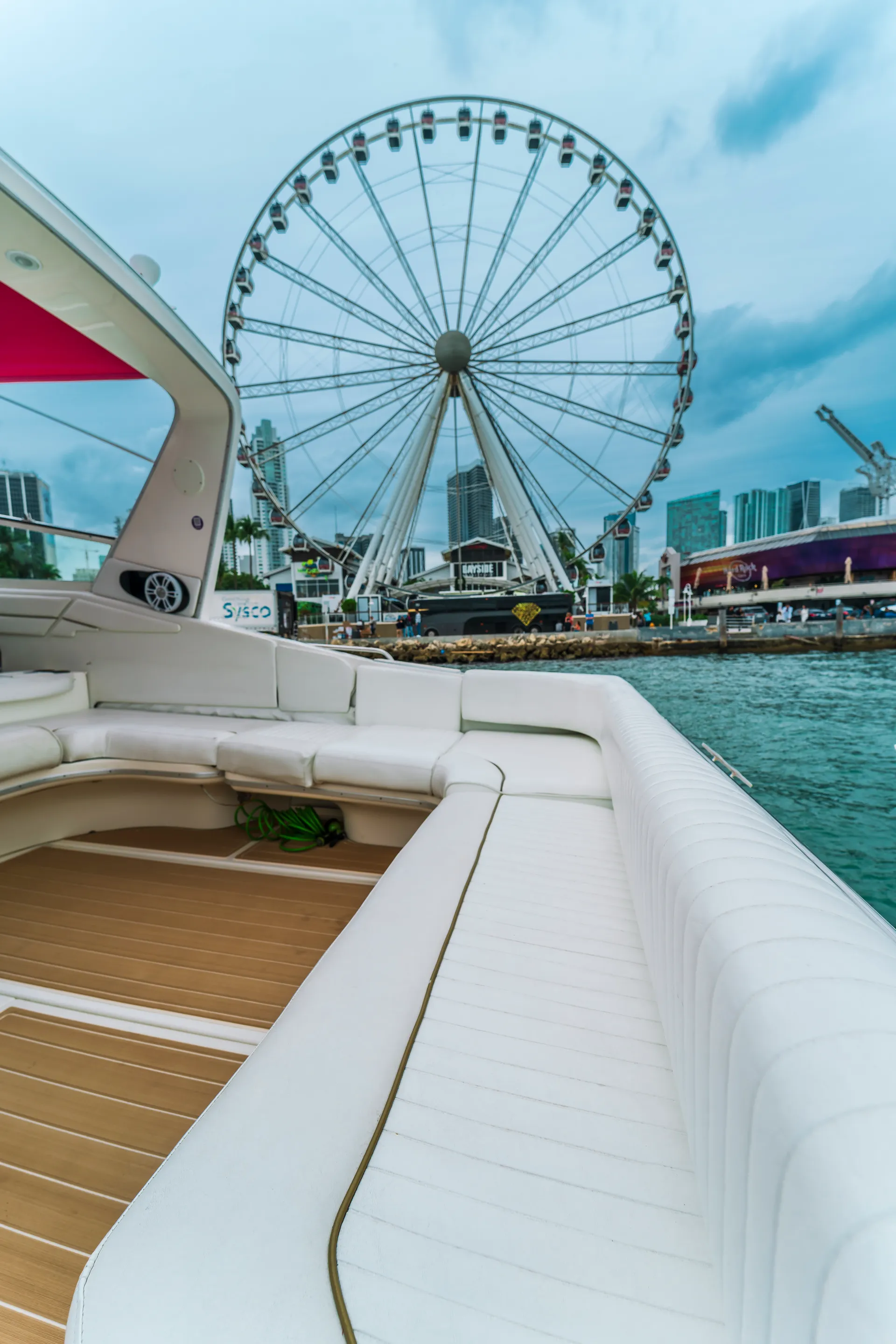 The New Pink Sea Ray 50' 