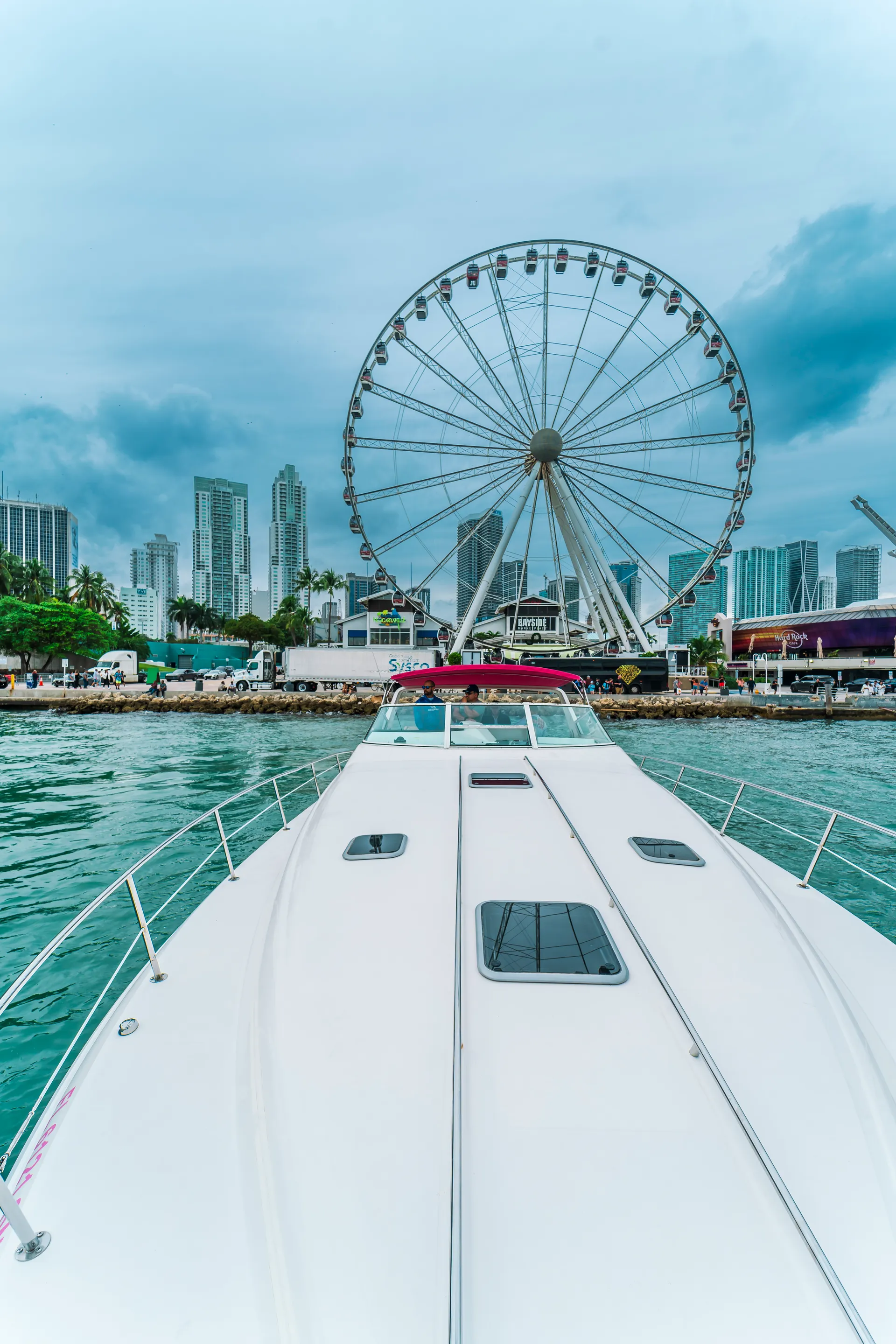 The New Pink Sea Ray 50' 