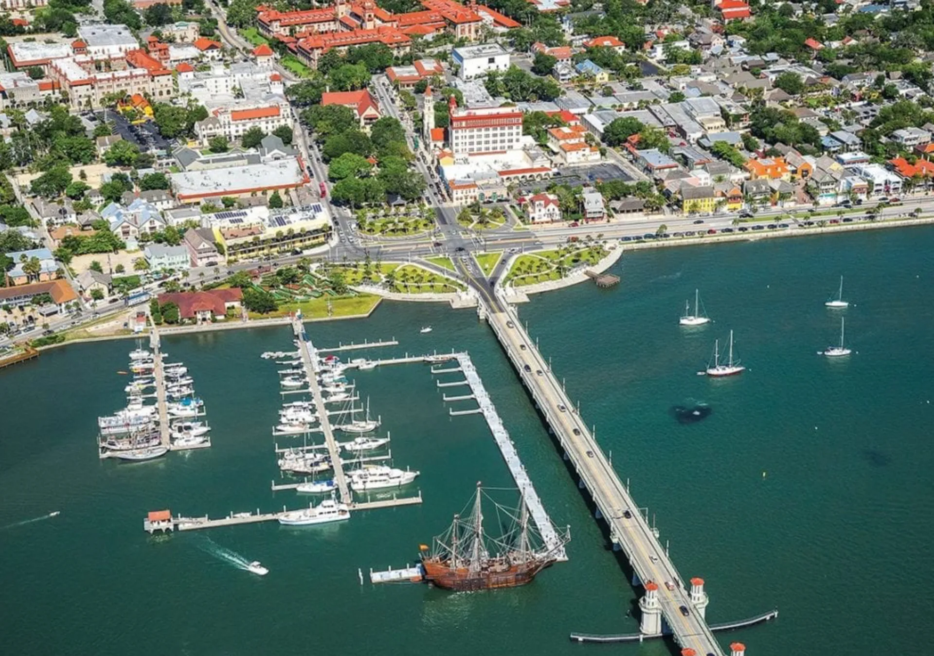 Relaxing Intracoastal Cruises, Ocean Sails and Sailing Instruction 