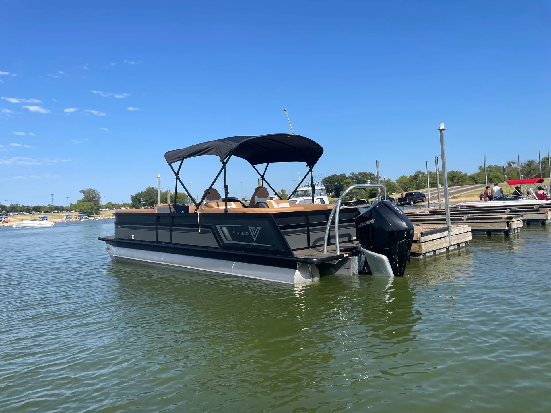 VIAGGIO BY MISTY HARBOR DIAMANTE 26U TRITOON in Little Elm, TX — photo 4