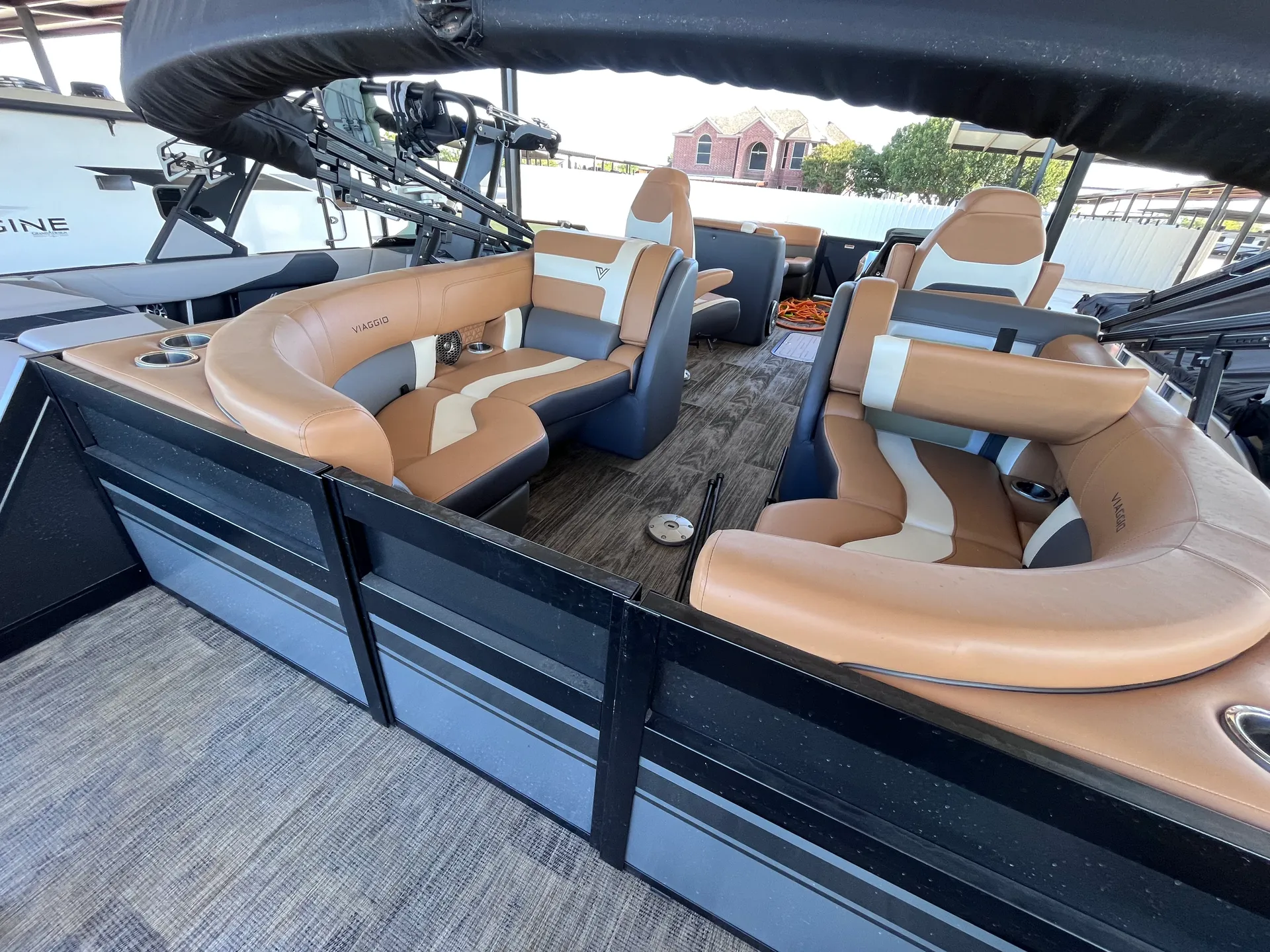 VIAGGIO BY MISTY HARBOR DIAMANTE 26U TRITOON in Little Elm, TX — photo 8