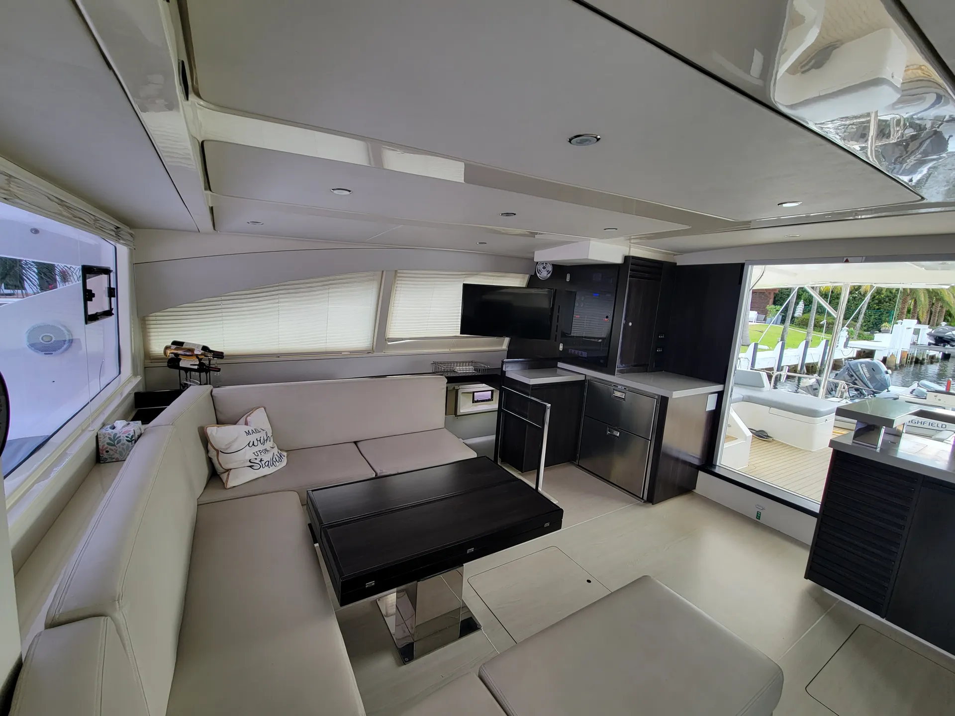 Top 1% ranking -51 foot luxury Power Catamaran - The ultimate charter 
