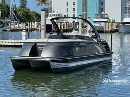 25FT Luxury Tritoon 300HP, Fun Days on Crystal Blue Tampa Waters 