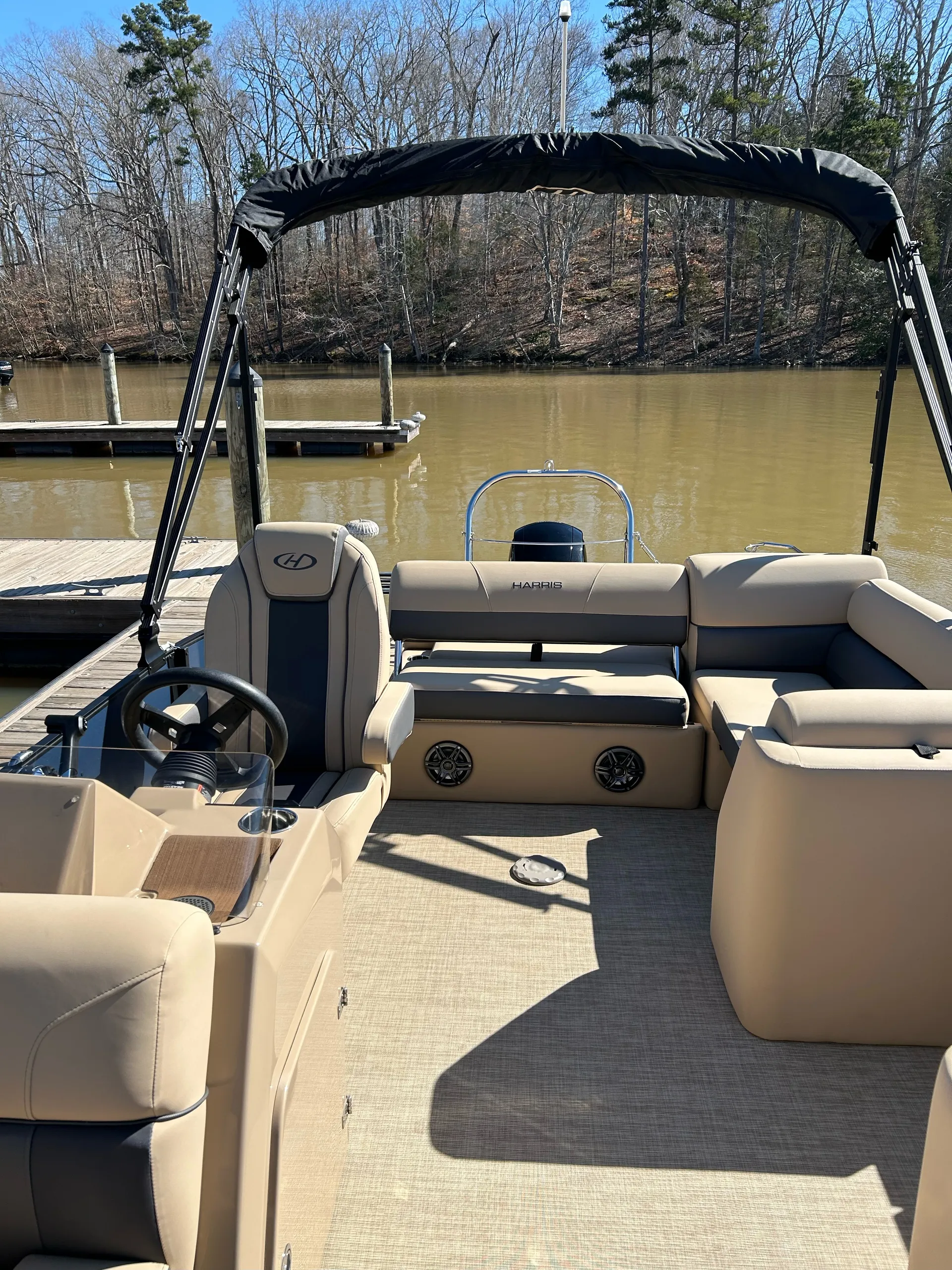 LUX 2023 Harris Tritoon on Lake Wylie