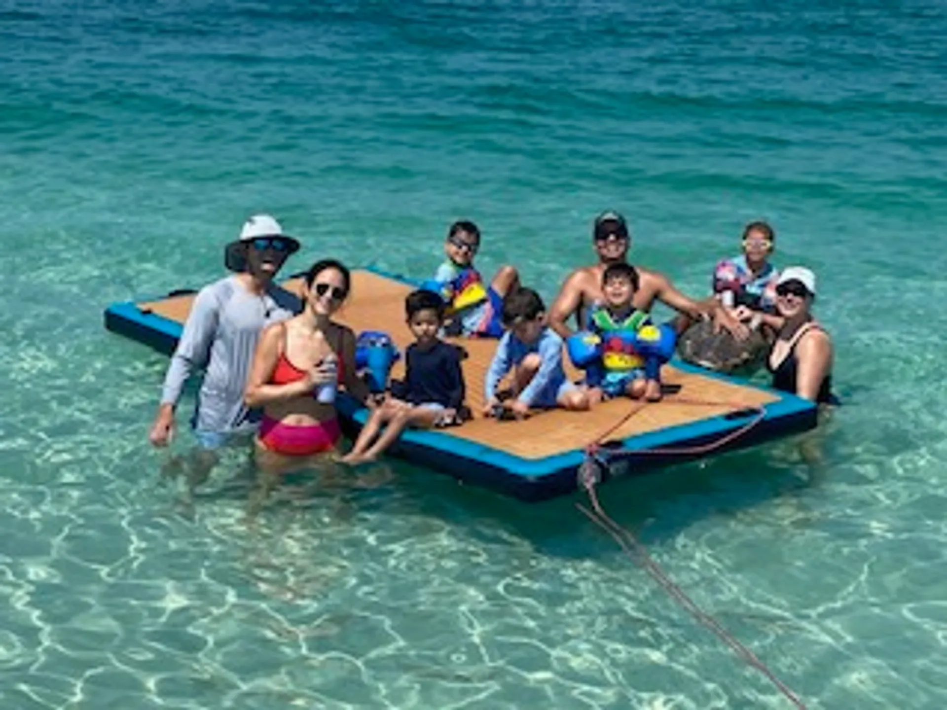 Tiki Themed Hula-Mama 30 ft pontoon 2slides 150 HP Fuel Included 
