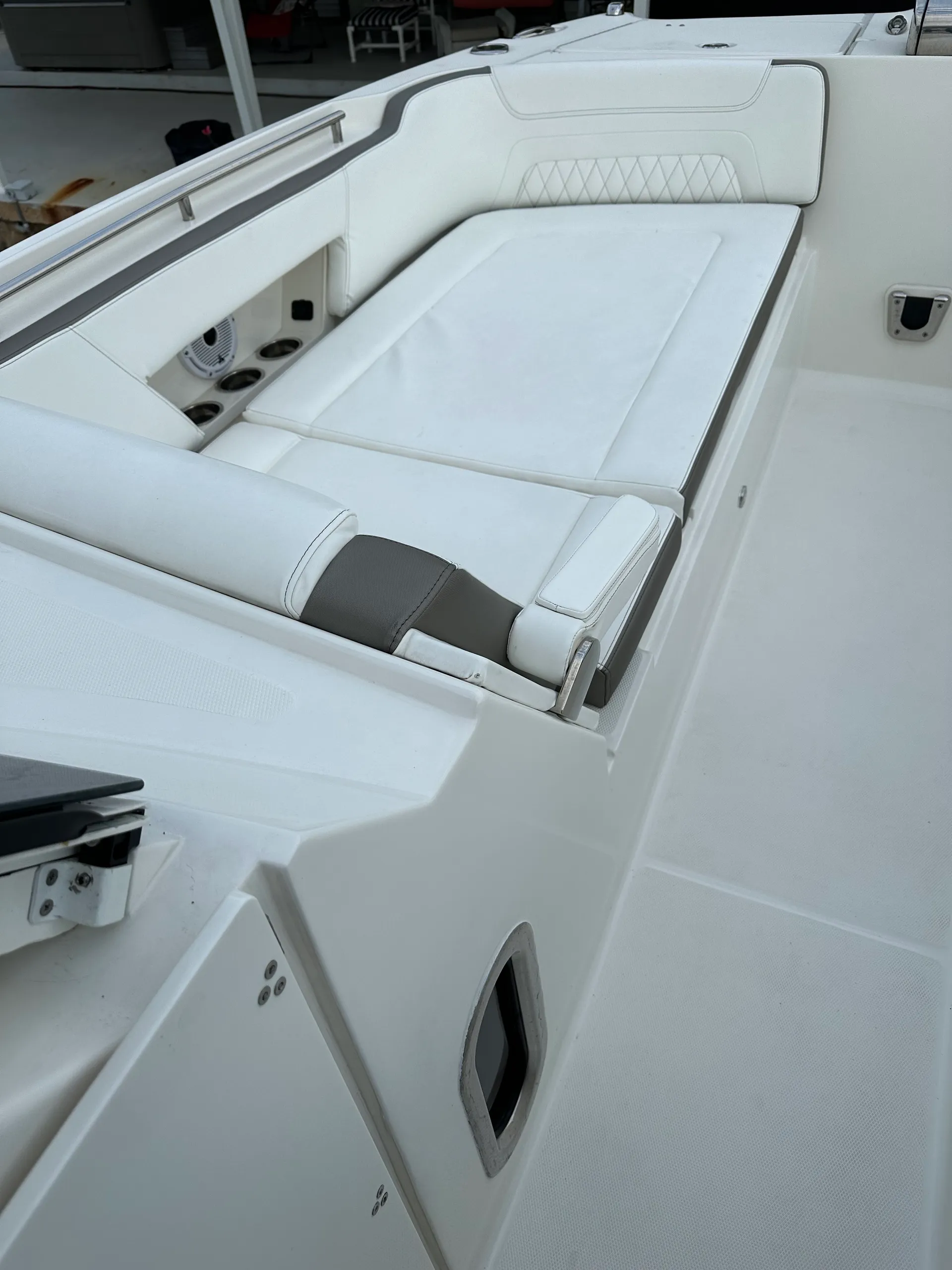 Worldcat 325DC in Key Largo, FL — photo 9
