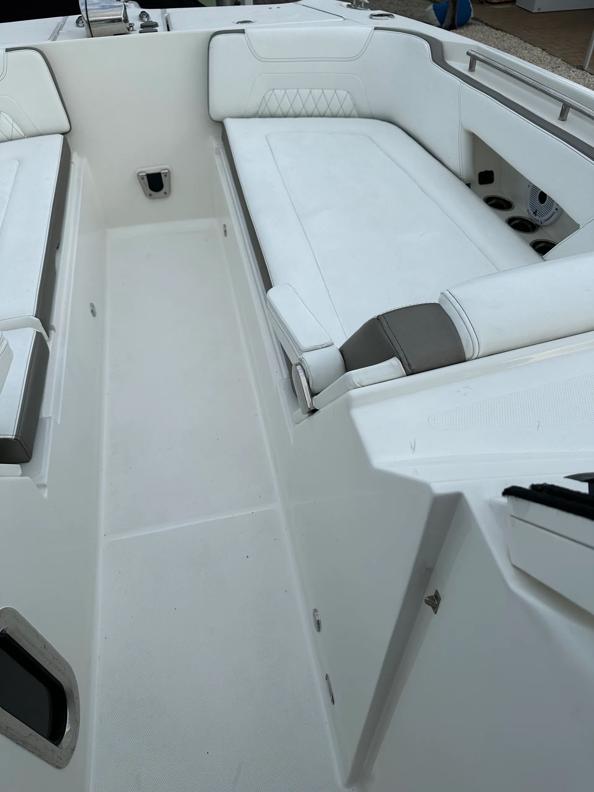 Worldcat 325DC in Key Largo, FL — photo 8