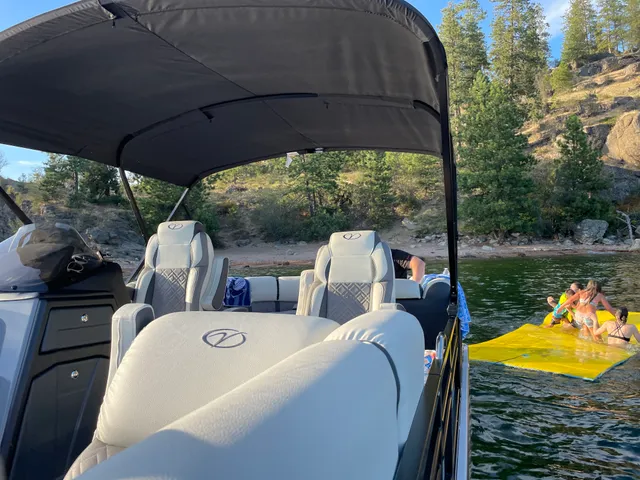 Rent a VERANDA pontoon in Post Falls, ID near me