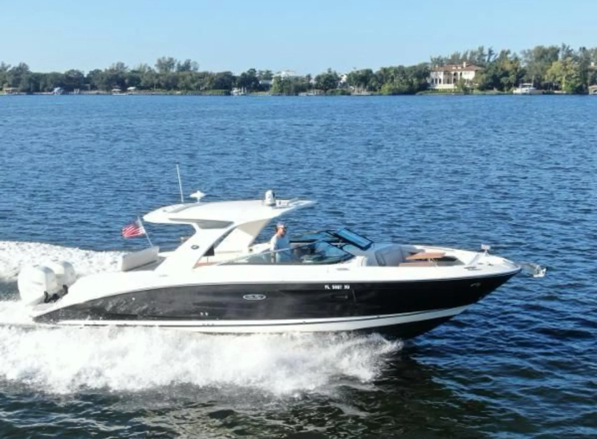 Top Shelf | Sarasota’s Ultimate 38’ Sea Ray Experience
