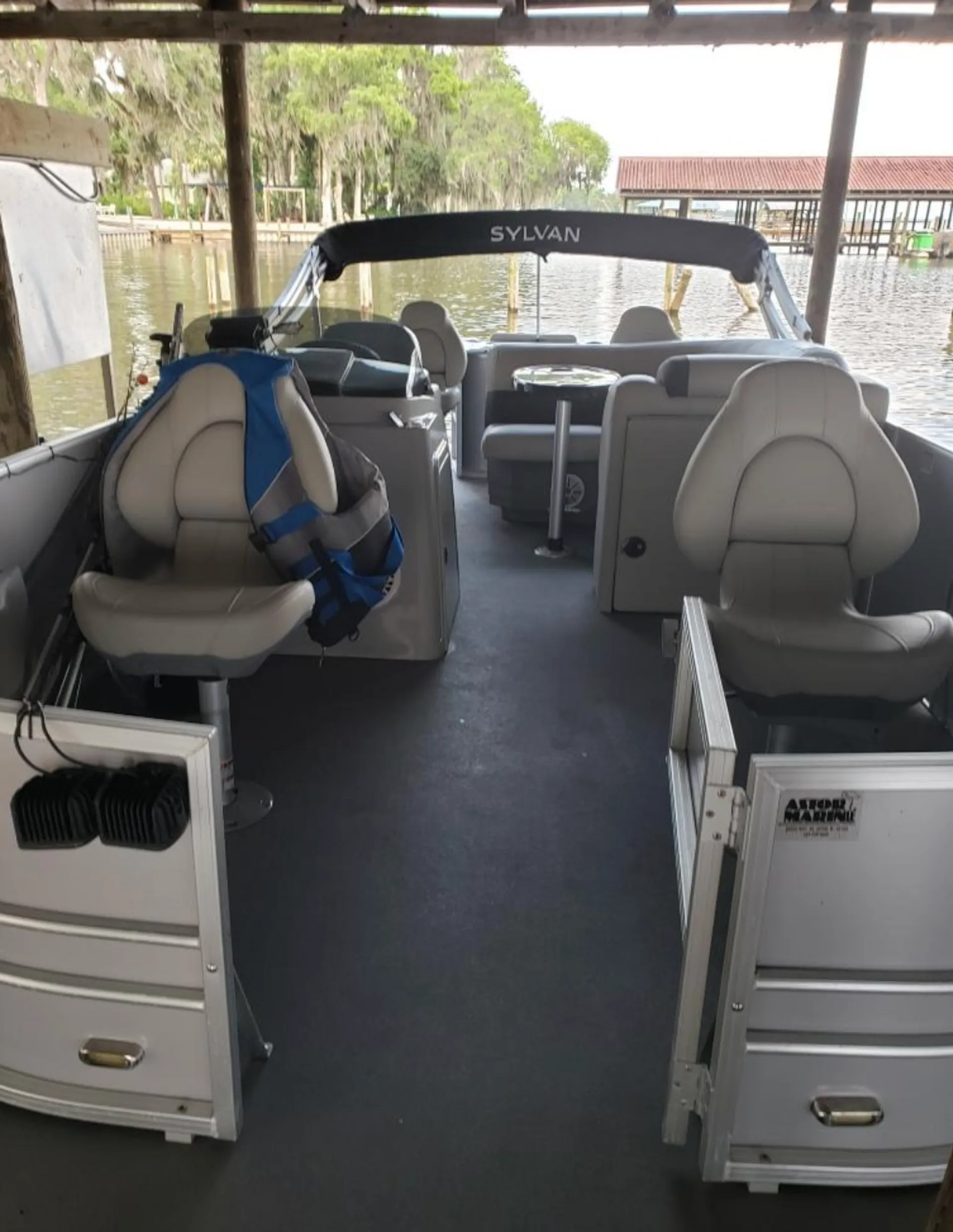 SYLVAN MARINE 820 MIRAGE 4-POINT in Georgetown, FL — photo 2