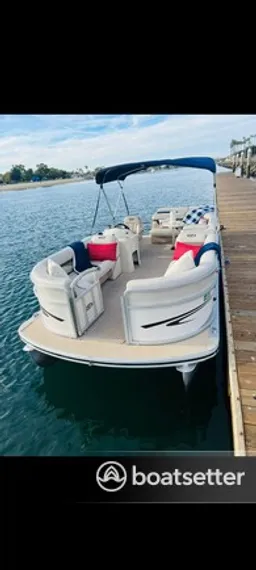 Beautiful Party boat amazing time!!