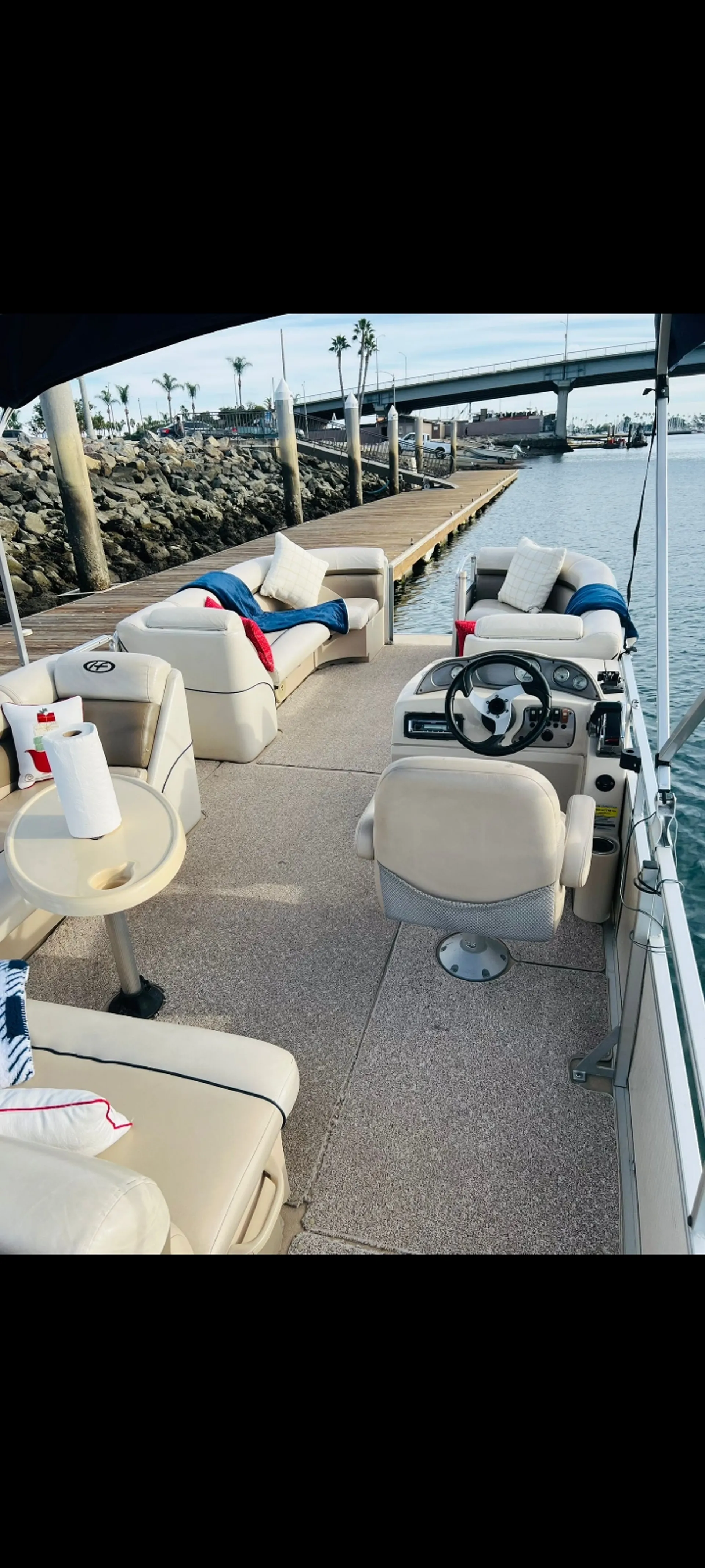 Beautiful Party boat amazing time!!