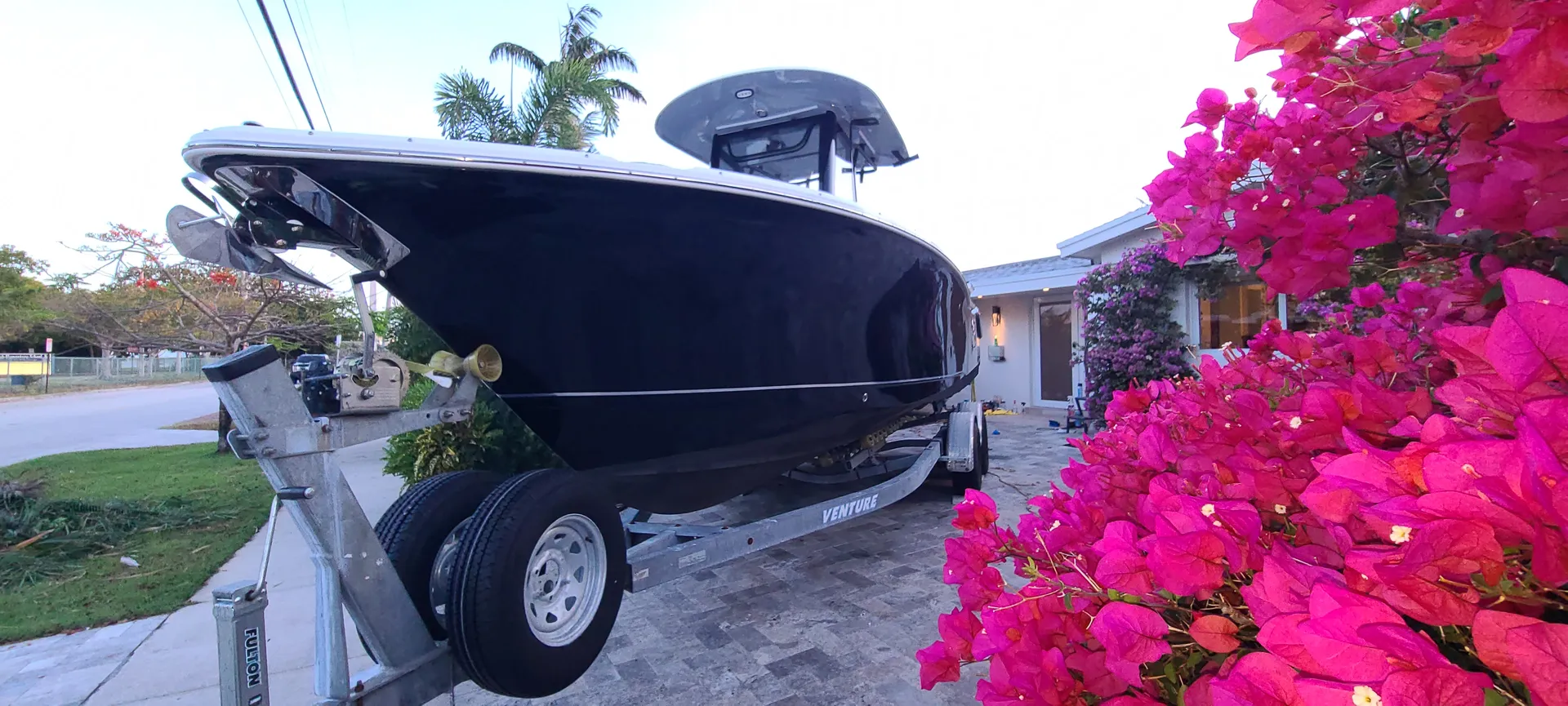 Yacht Like Luxury Minutes From Everything!