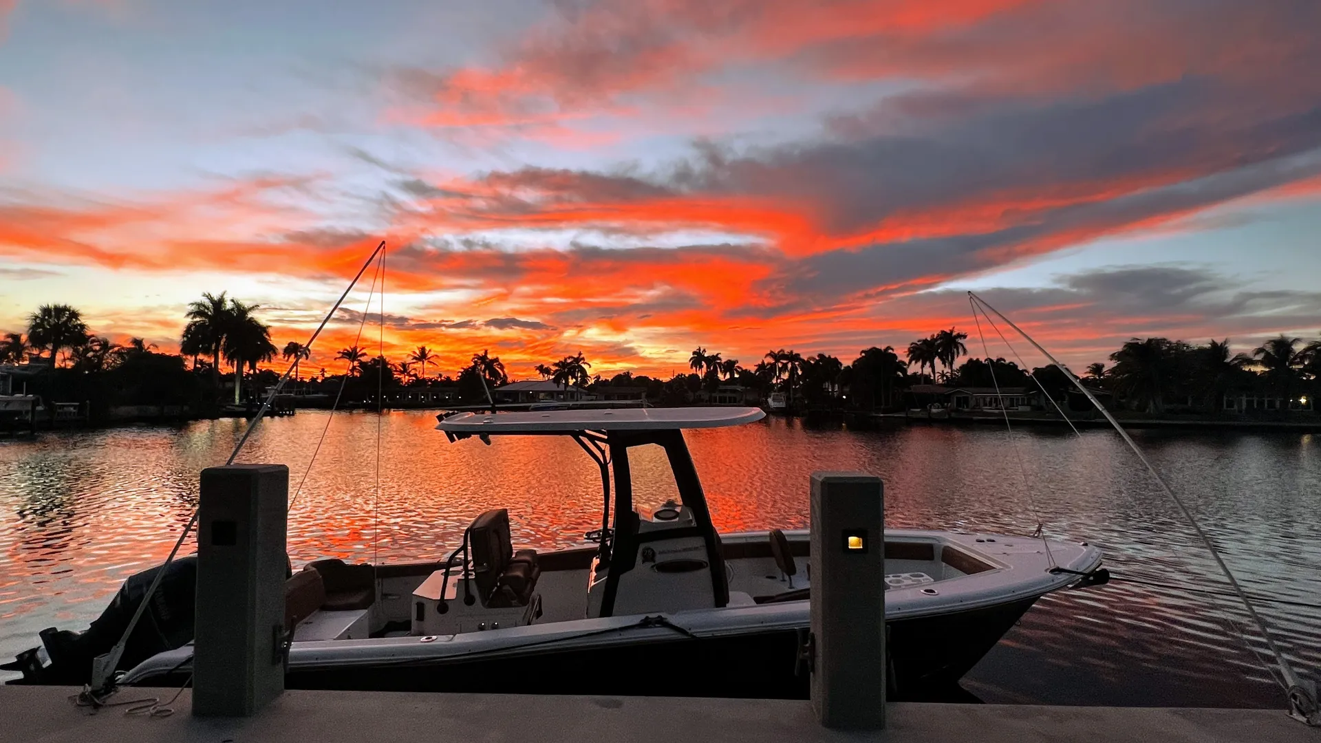 Yacht Like Luxury Minutes From Everything!