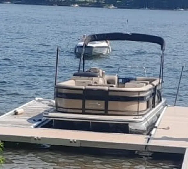 Rent a BENNINGTON pontoon in Swanton, MD near me