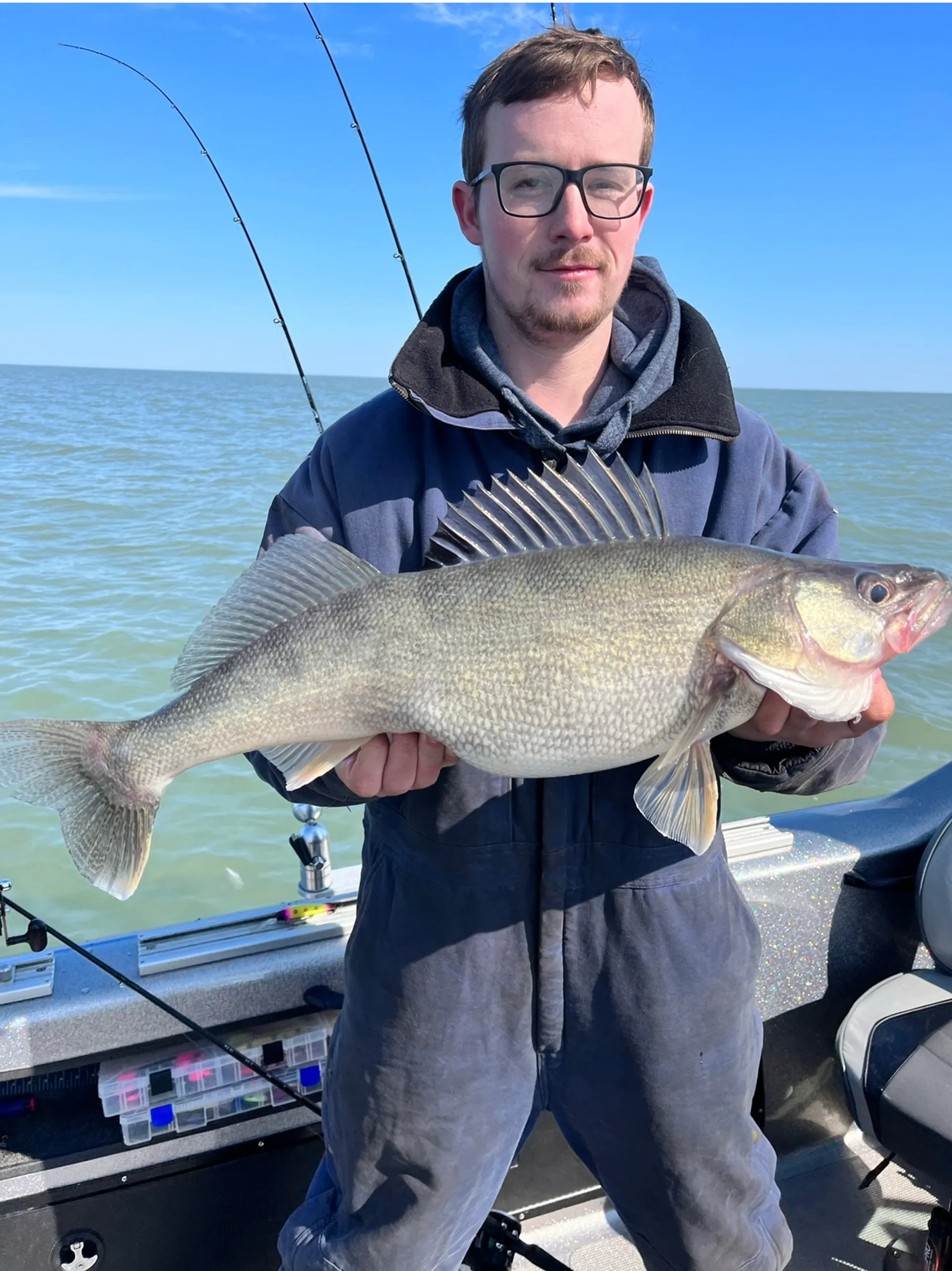 Lake Erie Trophy  Walleye Sports Fishing! 