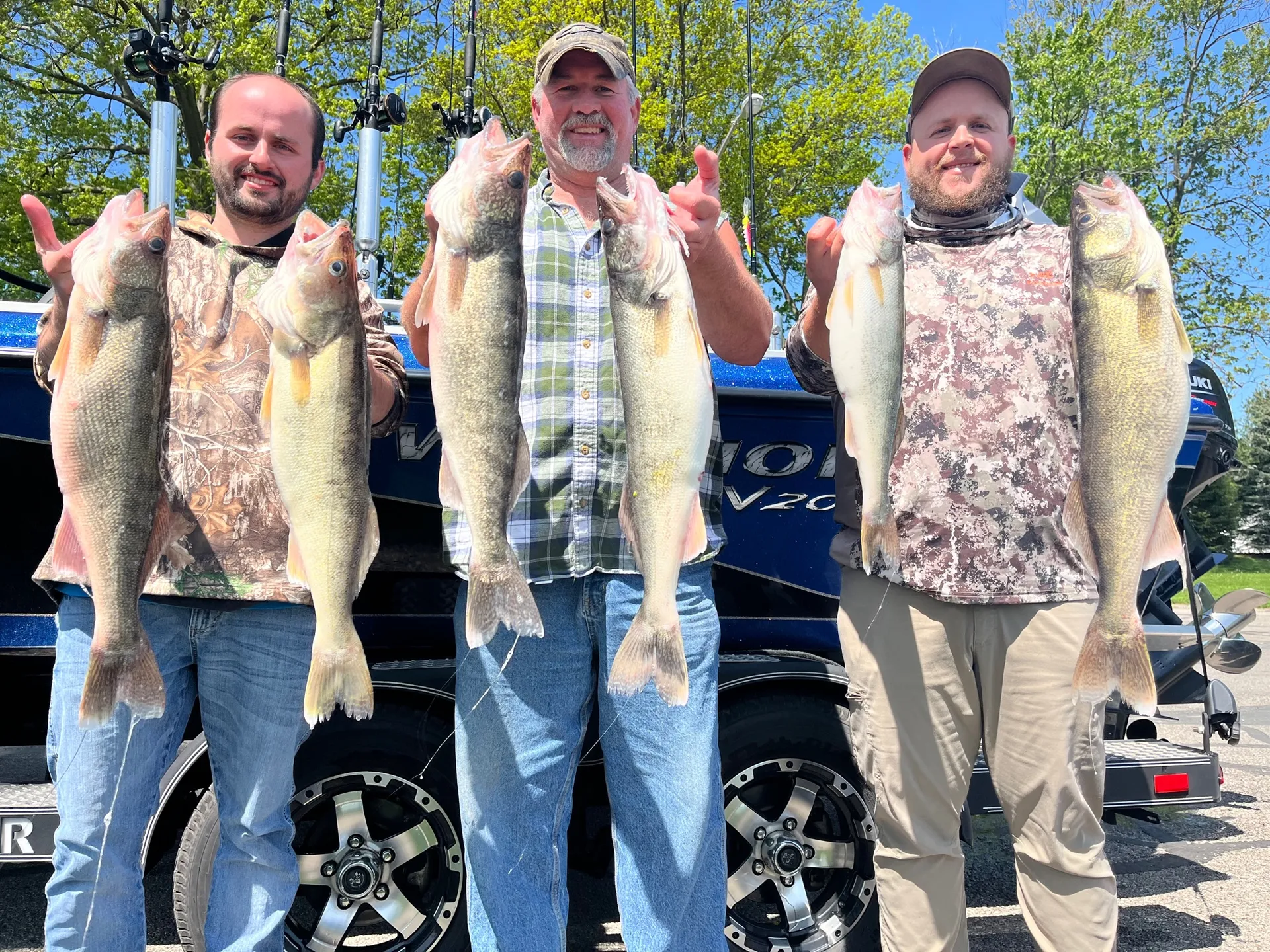 Lake Erie Trophy  Walleye Sports Fishing! 