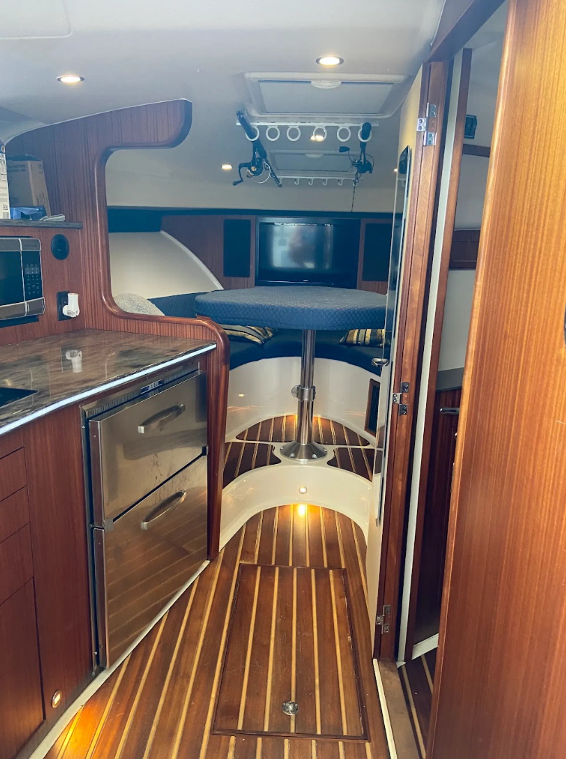 Pursuit OS385 Offshore w/3-F300HP in Boca Raton, FL — photo 5