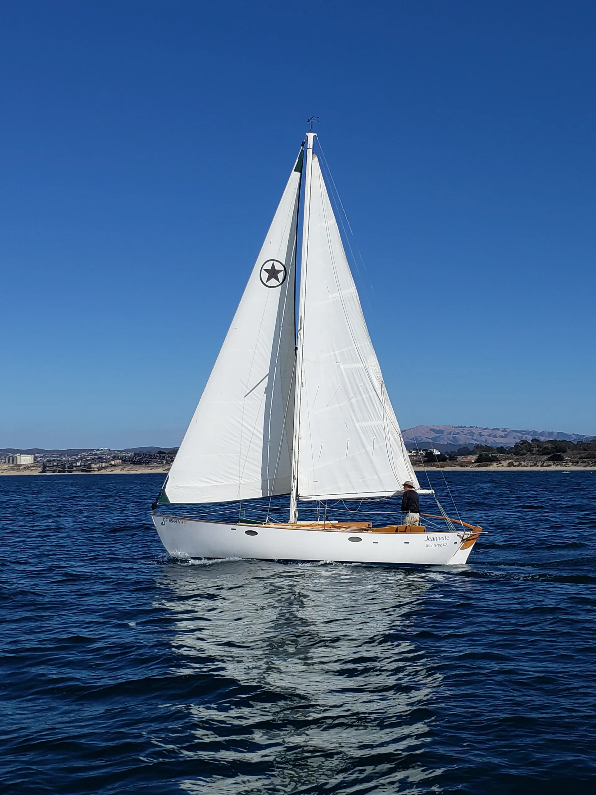 24ft Classic Wooden Sailing Yacht