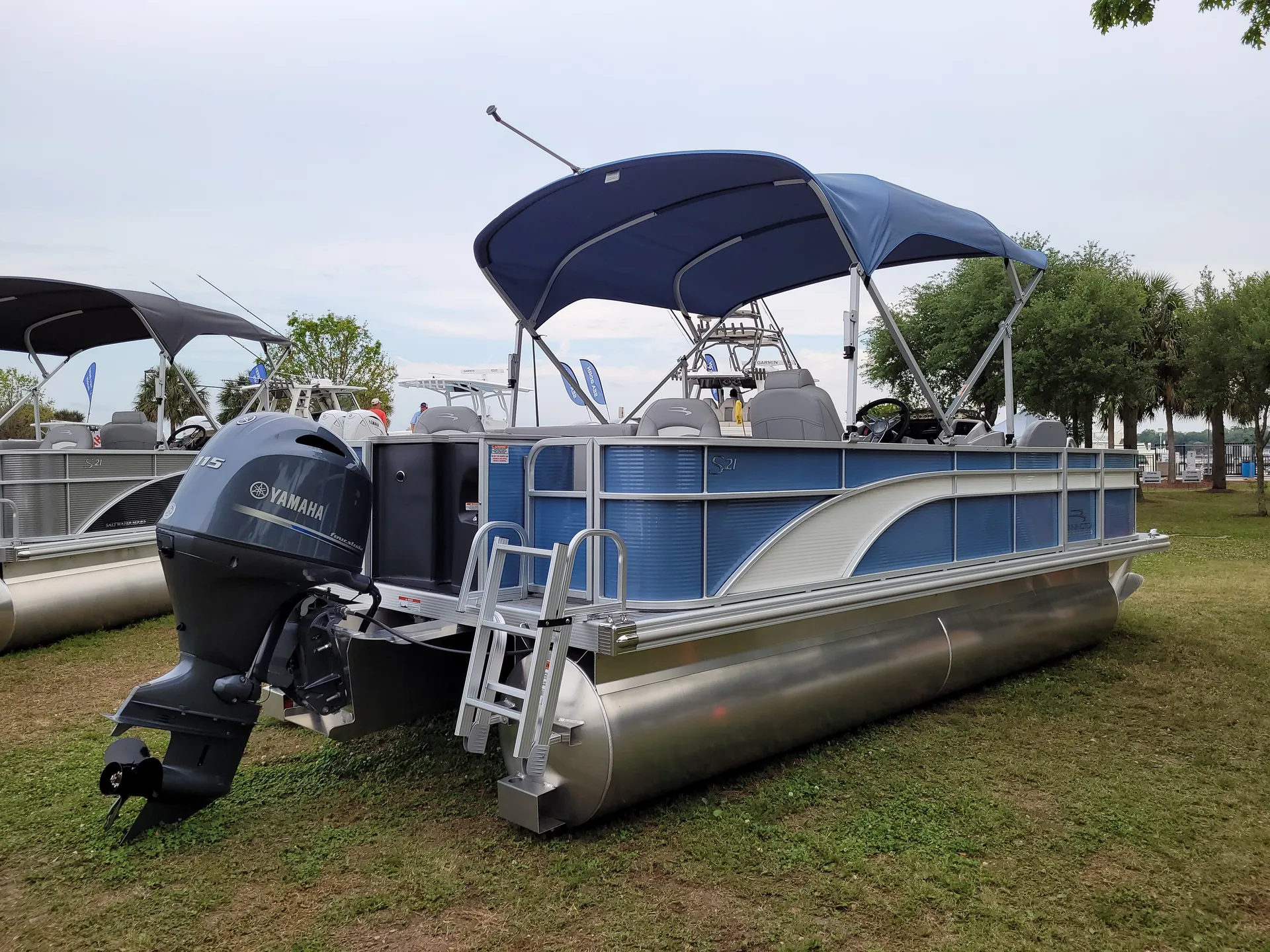 BENNINGTON MARINE 21 SFX in Cocoa Beach, FL — photo 3