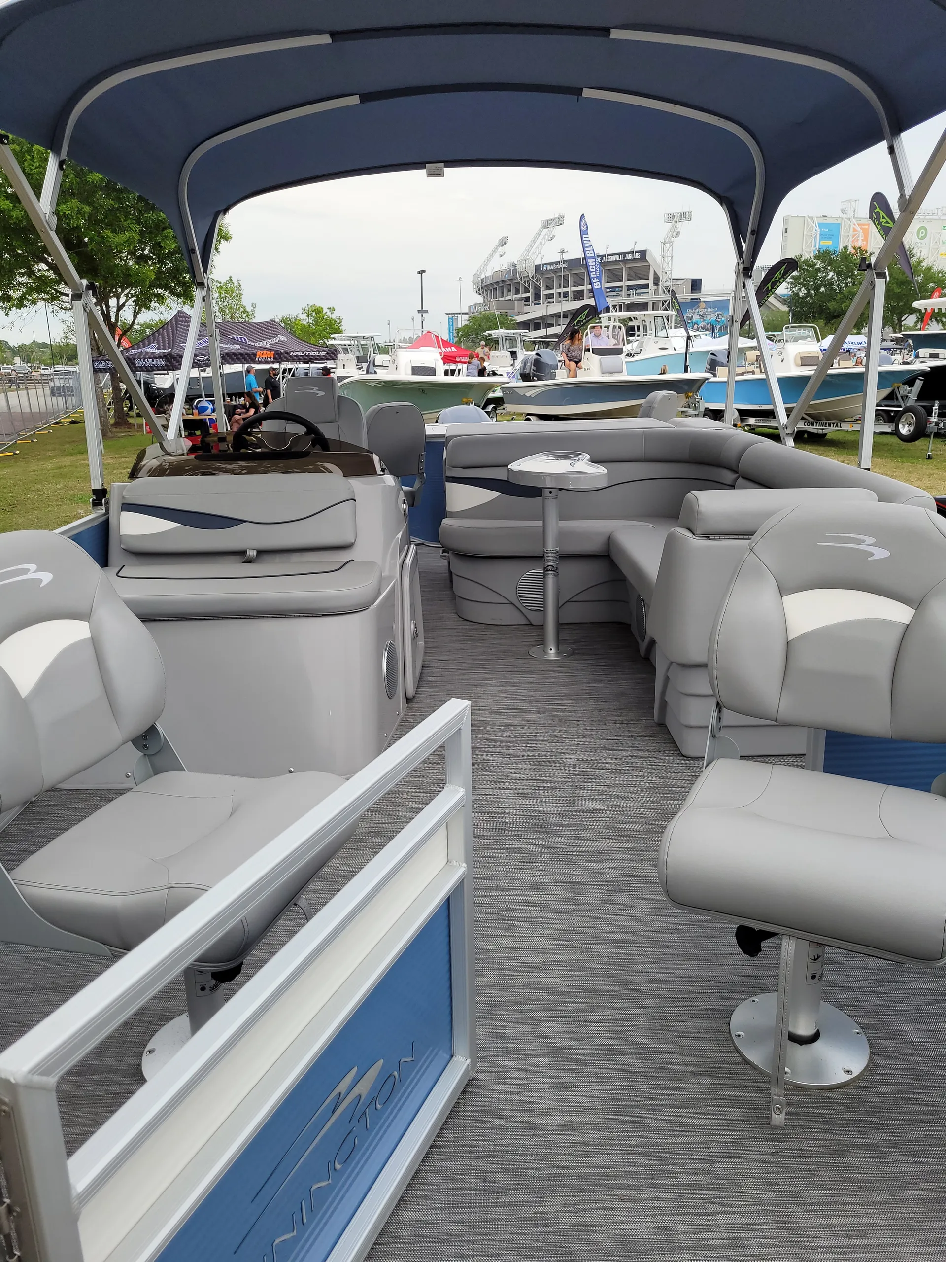 BENNINGTON MARINE 21 SFX in Cocoa Beach, FL — photo 4