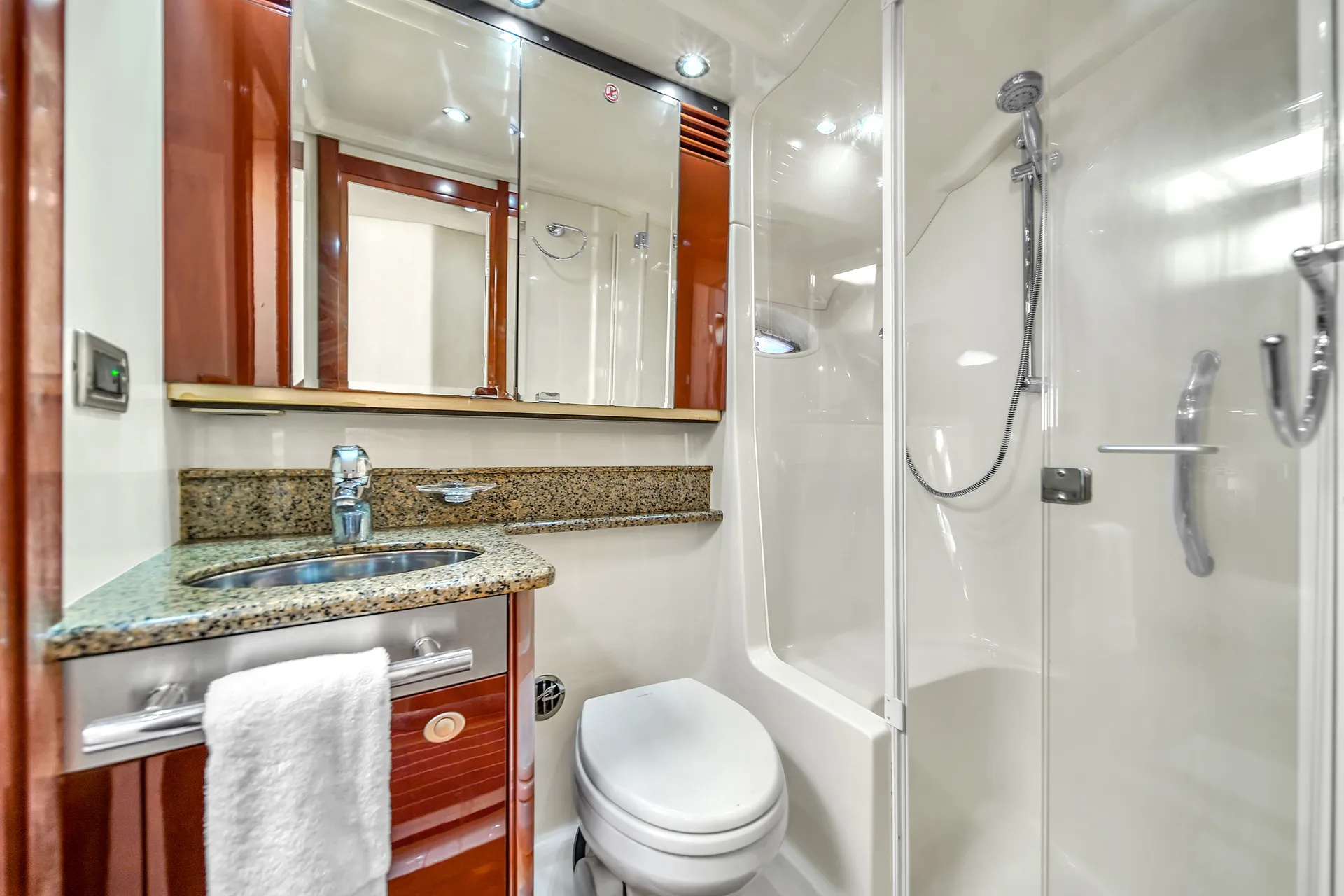 58' Sedan Bridge Birthday Cruise • Luxury Comfort