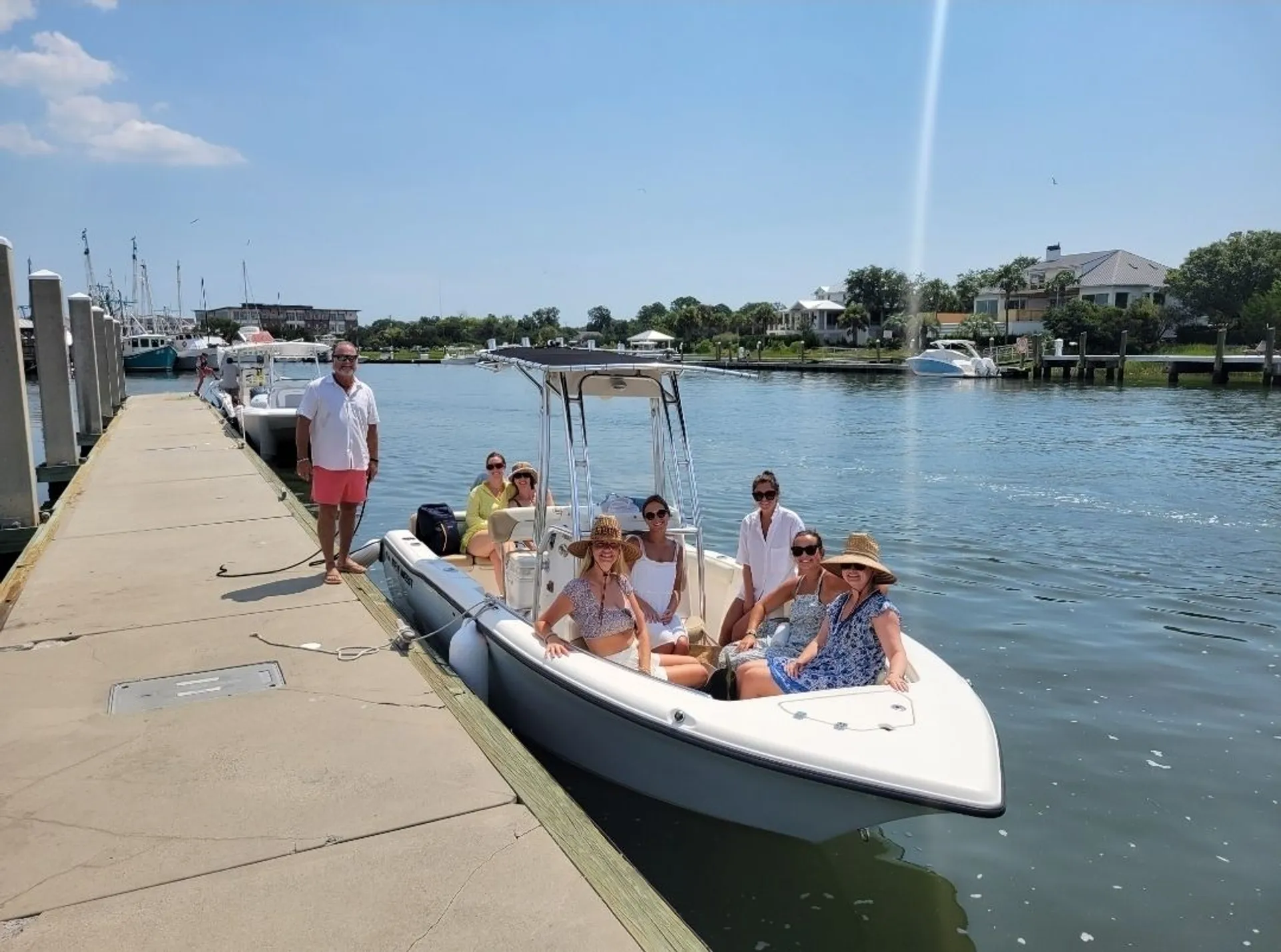 KEY WEST 203FS - Captained - Cruise, Fish, Party!