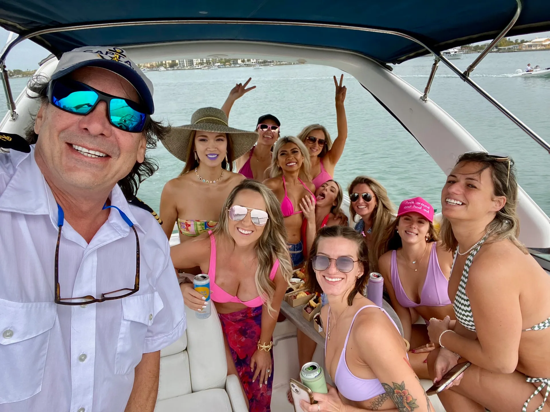 Regal Boats 3360 Window Express Volvo in Clearwater, FL — photo 2