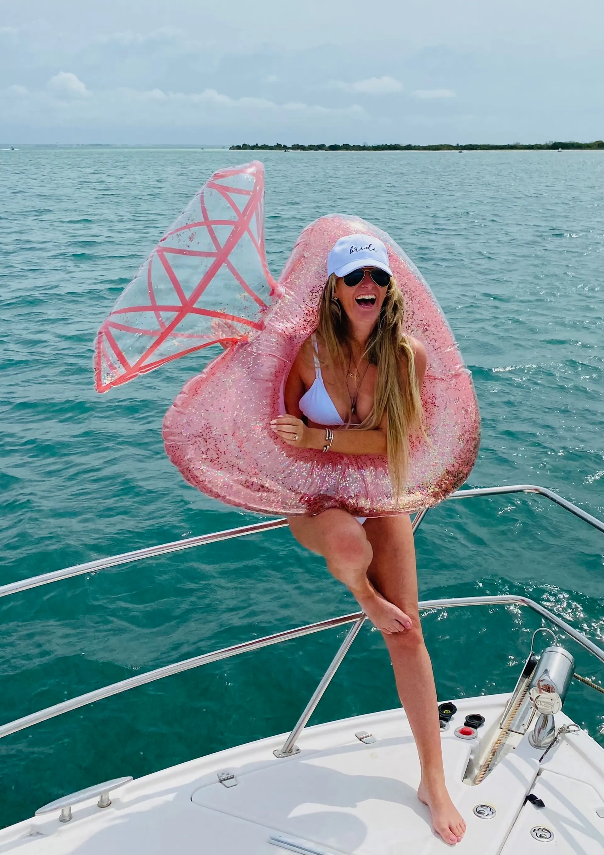 Regal Boats 3360 Window Express Volvo in Clearwater, FL — photo 9