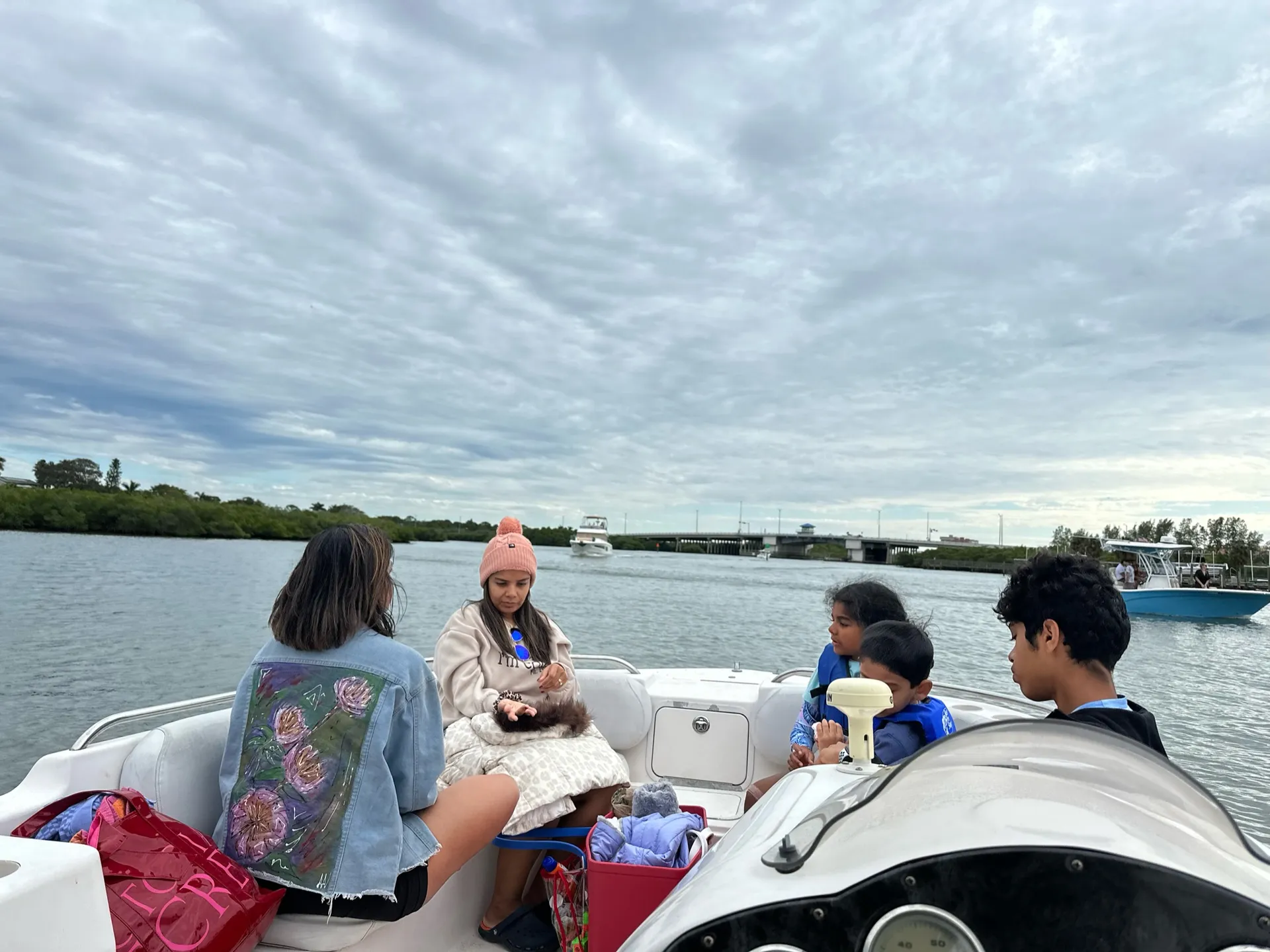 Hurricane Boats SDS 232 in Belleair Bluffs, FL — photo 5