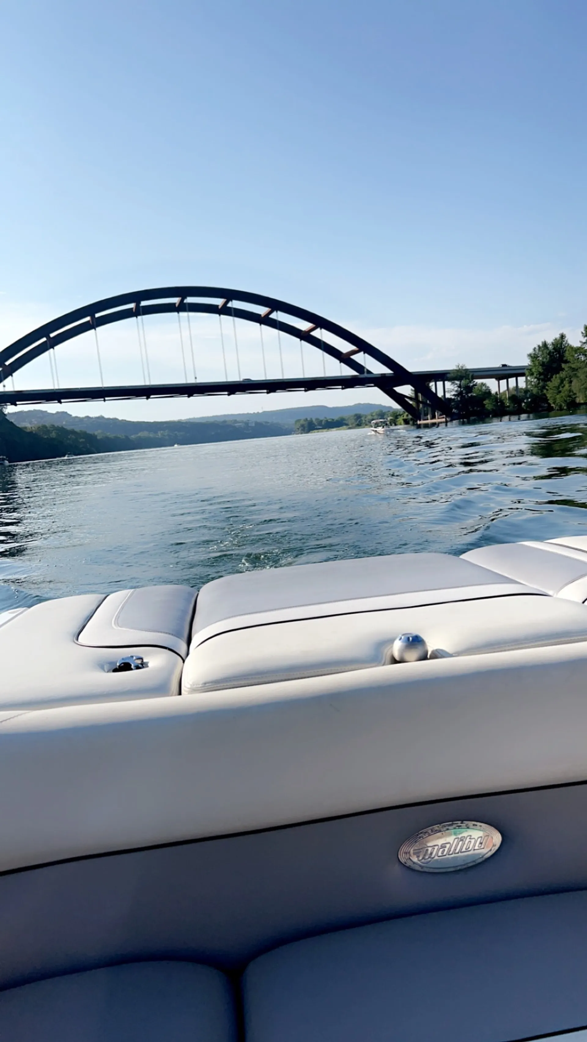 Malibu Boats Sunscape 21 LSV in Austin, TX — photo 3