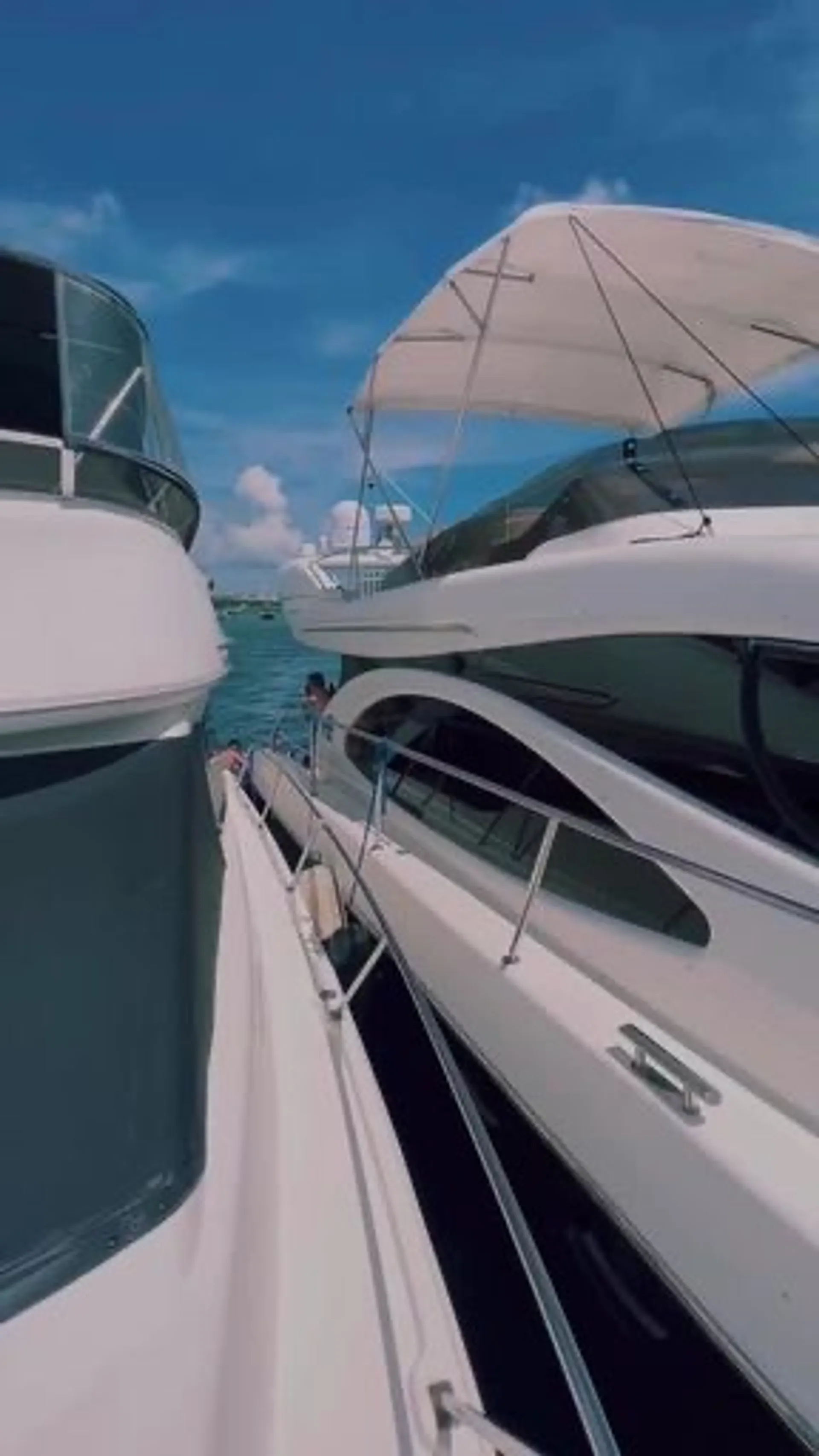 Sea Ray Boats 510 Sundancer in Miami, FL — photo 6