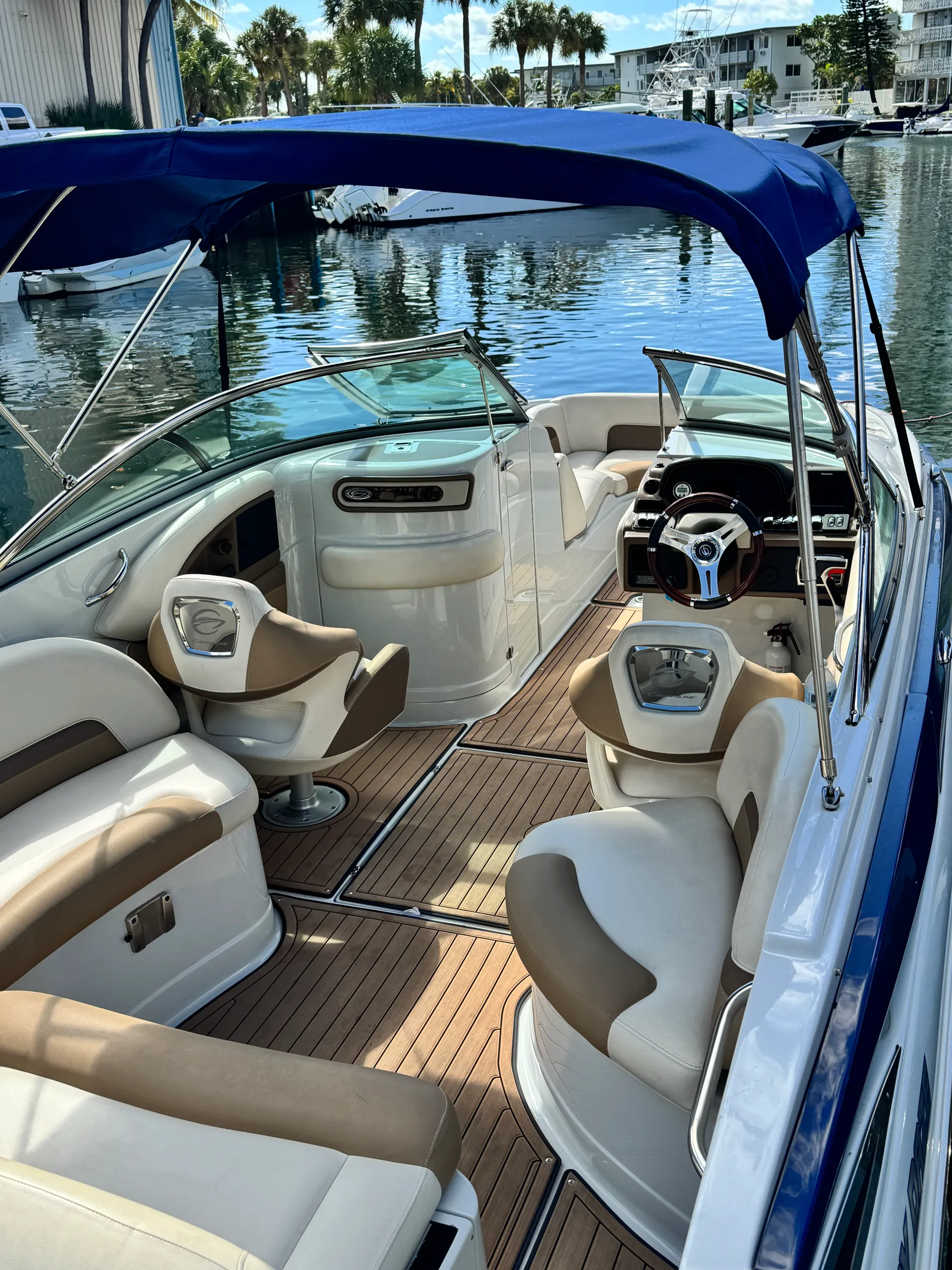 Miami: Celebrity mansions home tour and Private island charter