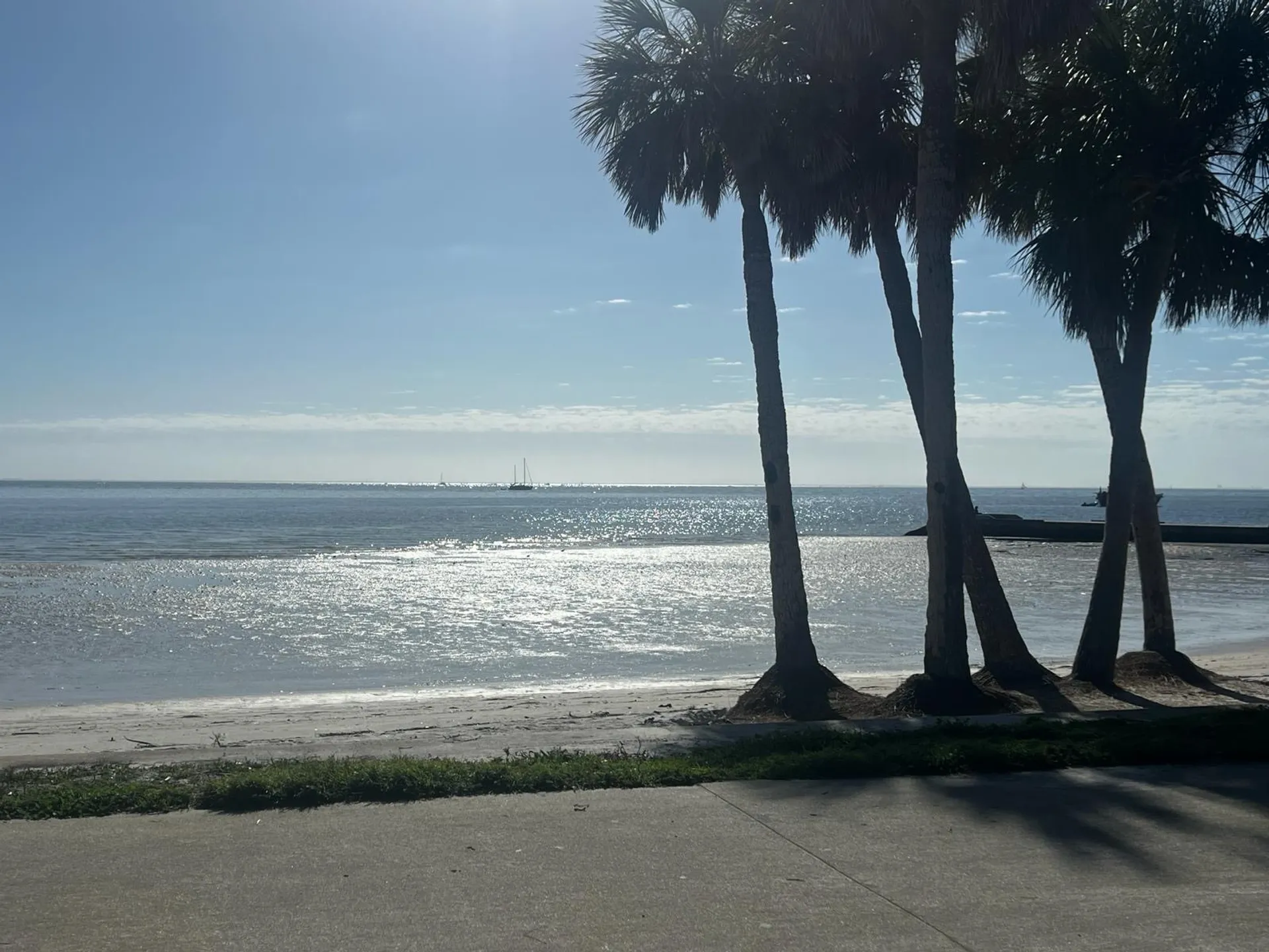 Bentley Legacy Navigator 24 Feet 250hp