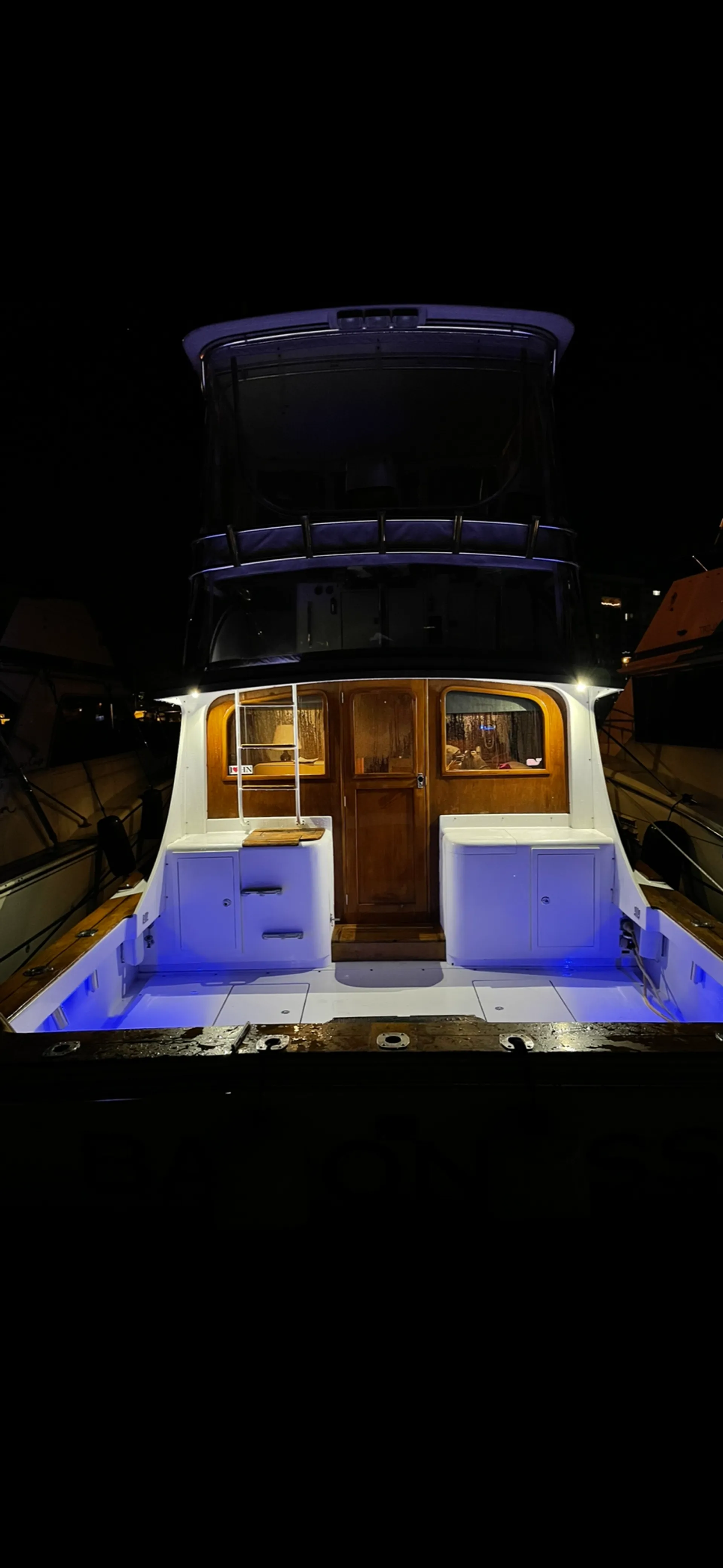 38' Flybridge Boston Harbor/islands boat days