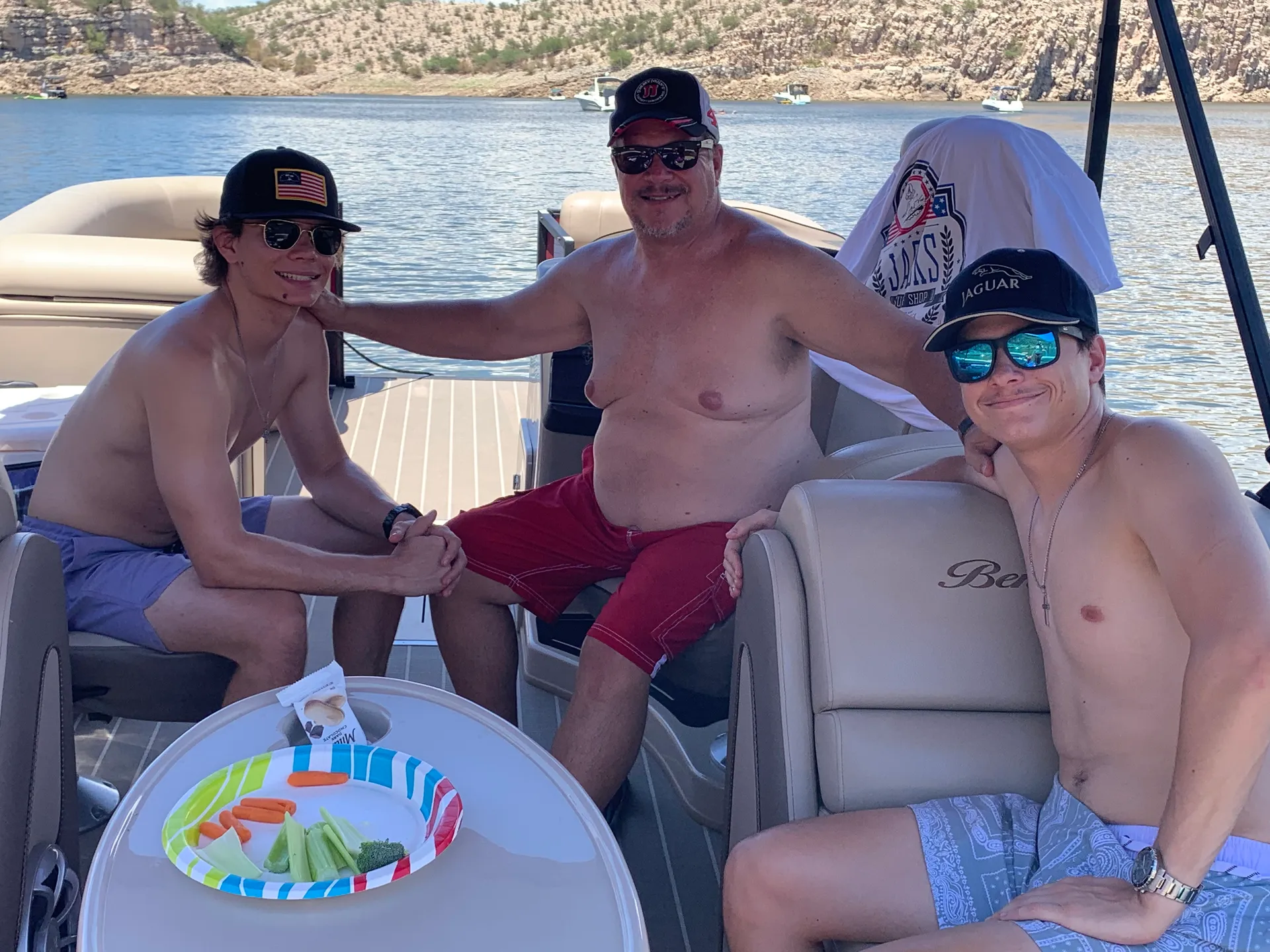 Float Like a VIP on our Bentley -Your Exclusive Lake Pleasant Retreat!